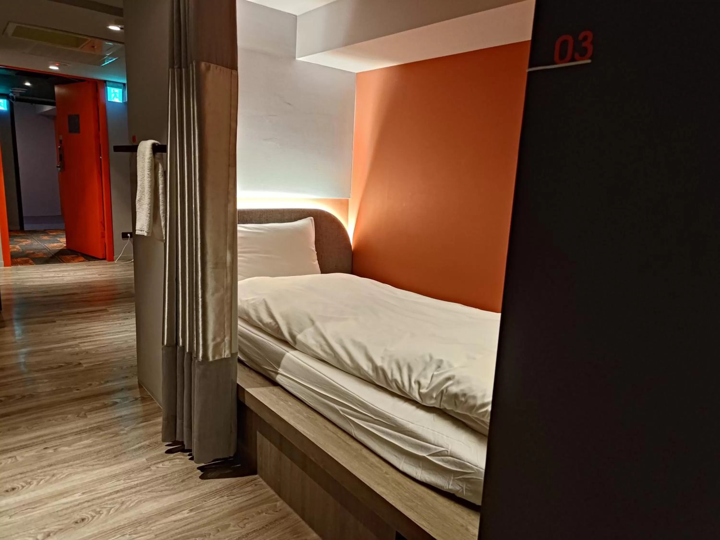 Bed in OLAH Poshtel - Taichung Station