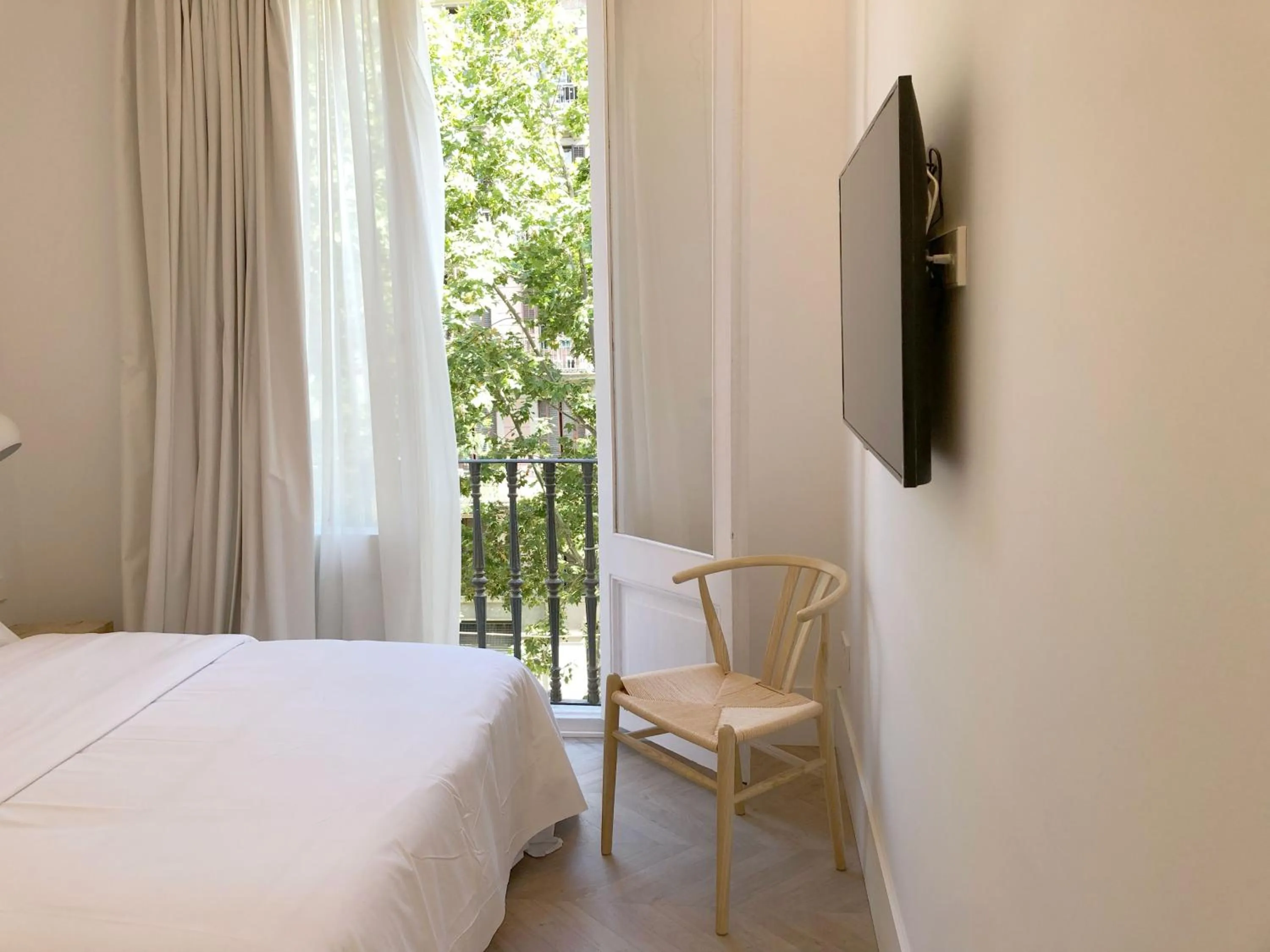 TV and multimedia, Bed in The MO House