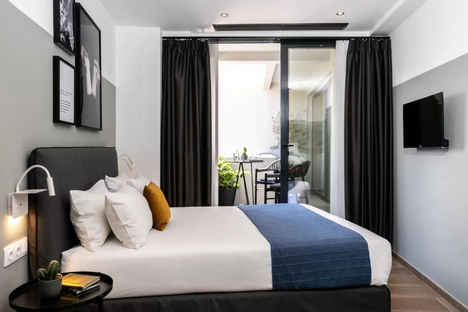 Bed in Play Theatrou Athens a member of Brown Hotels