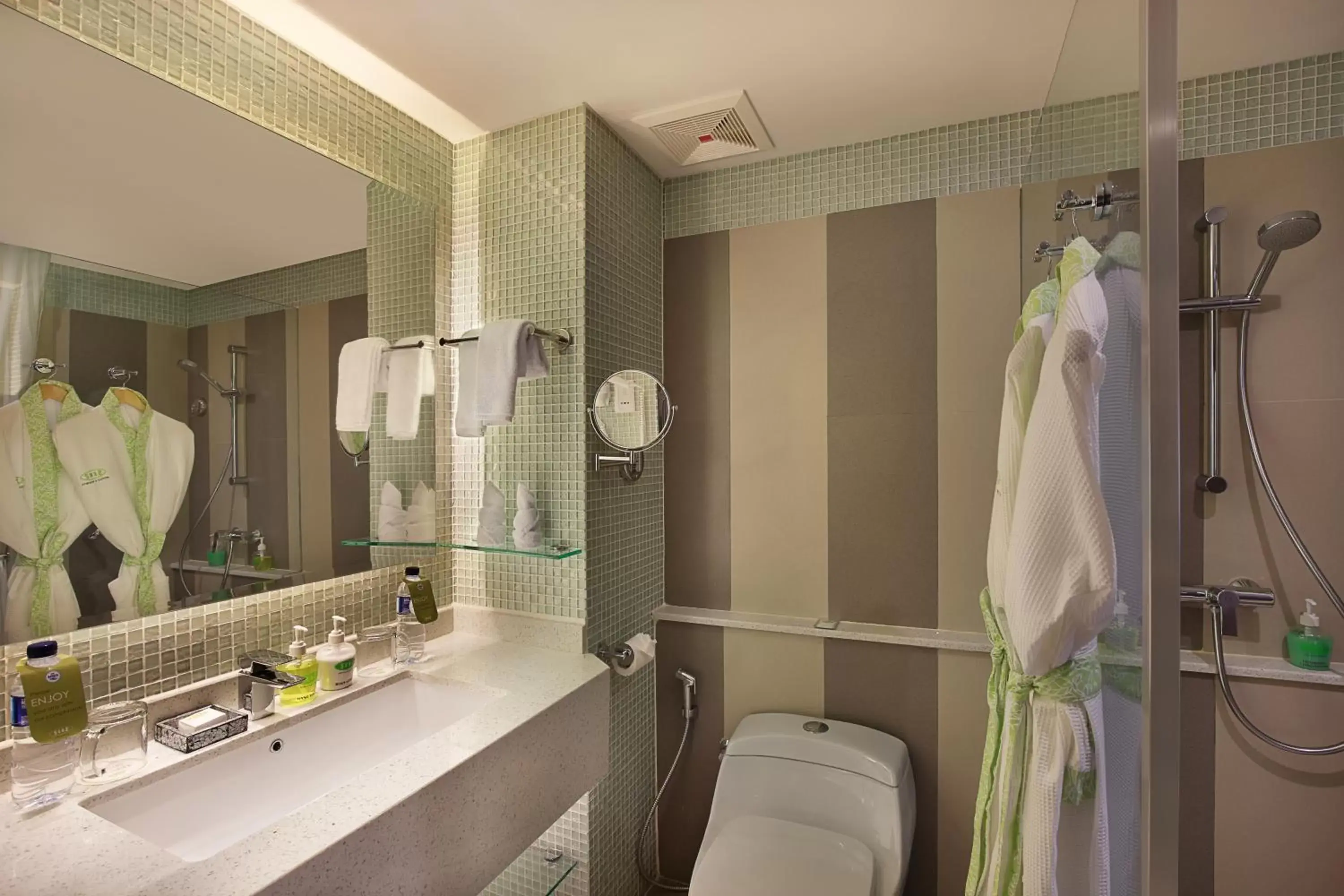 Superior Plus King Room in SenS Hotel and Spa Superior Plus King Room in SenS Hotel and Spa