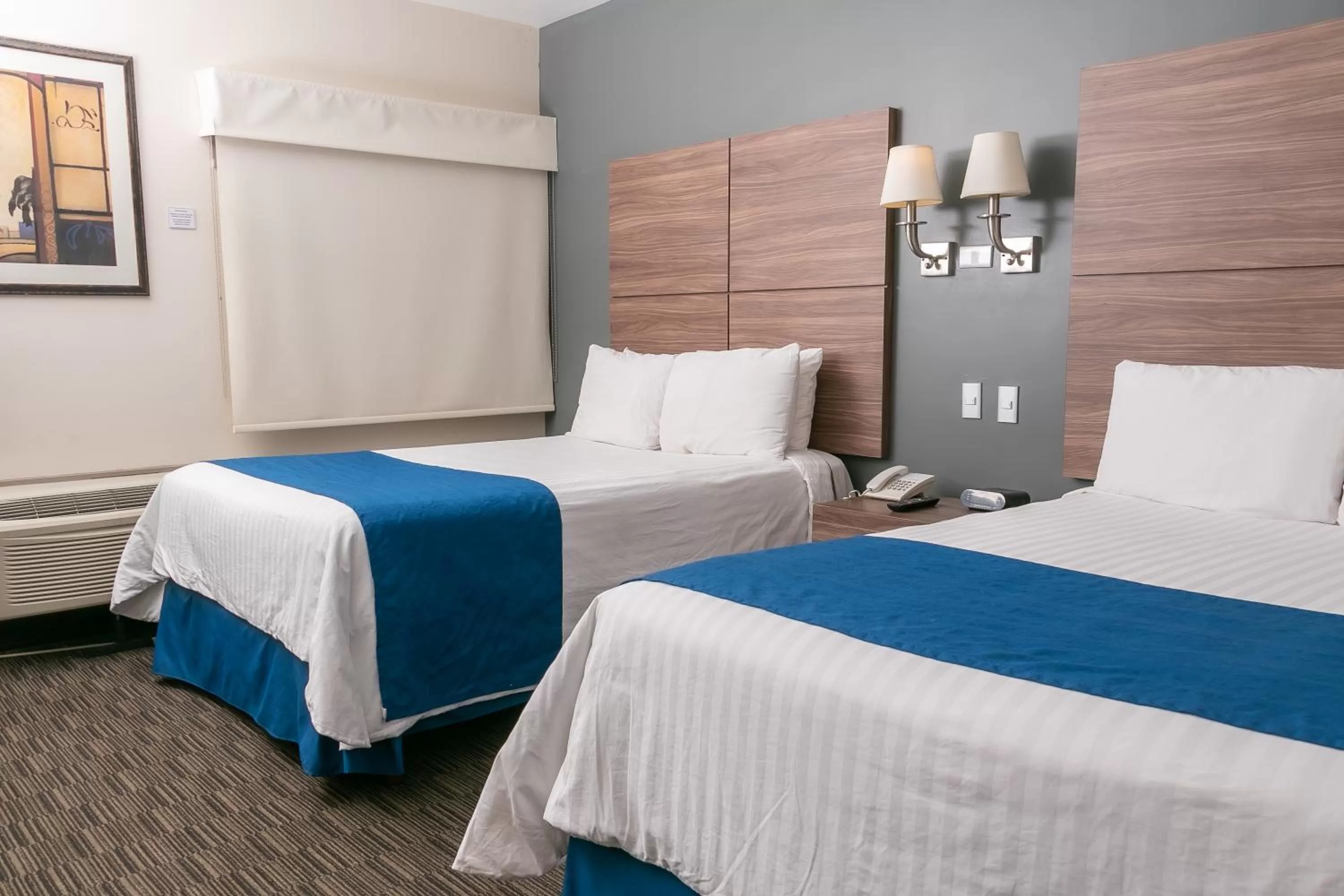 Photo of the whole room, Bed in Best Western Plus Chihuahua Aeropuerto