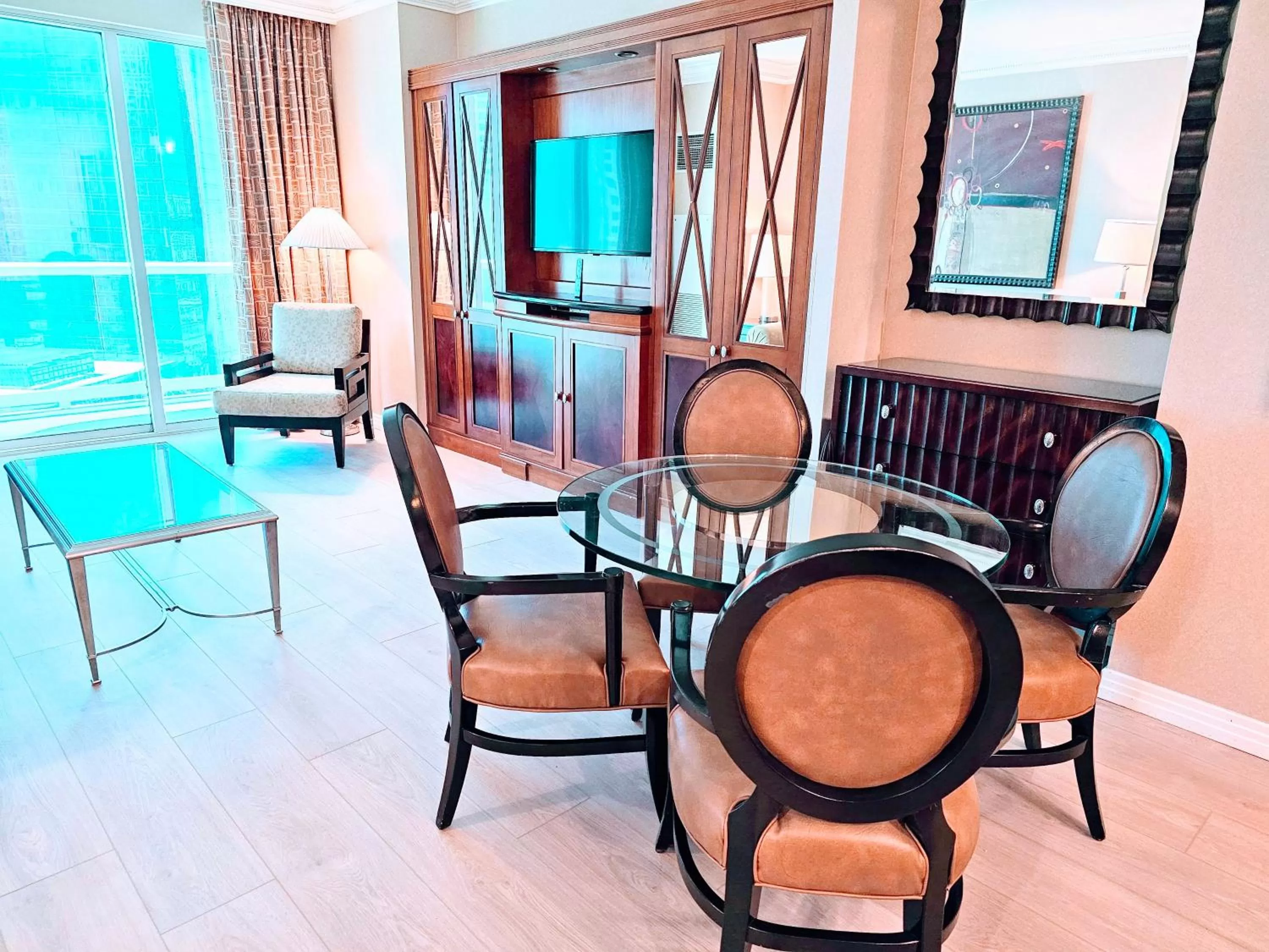 Living room, Seating Area in MGM Signature Strip view balcony full kitchen - 1 Br suite 2 full bath - F1 track view