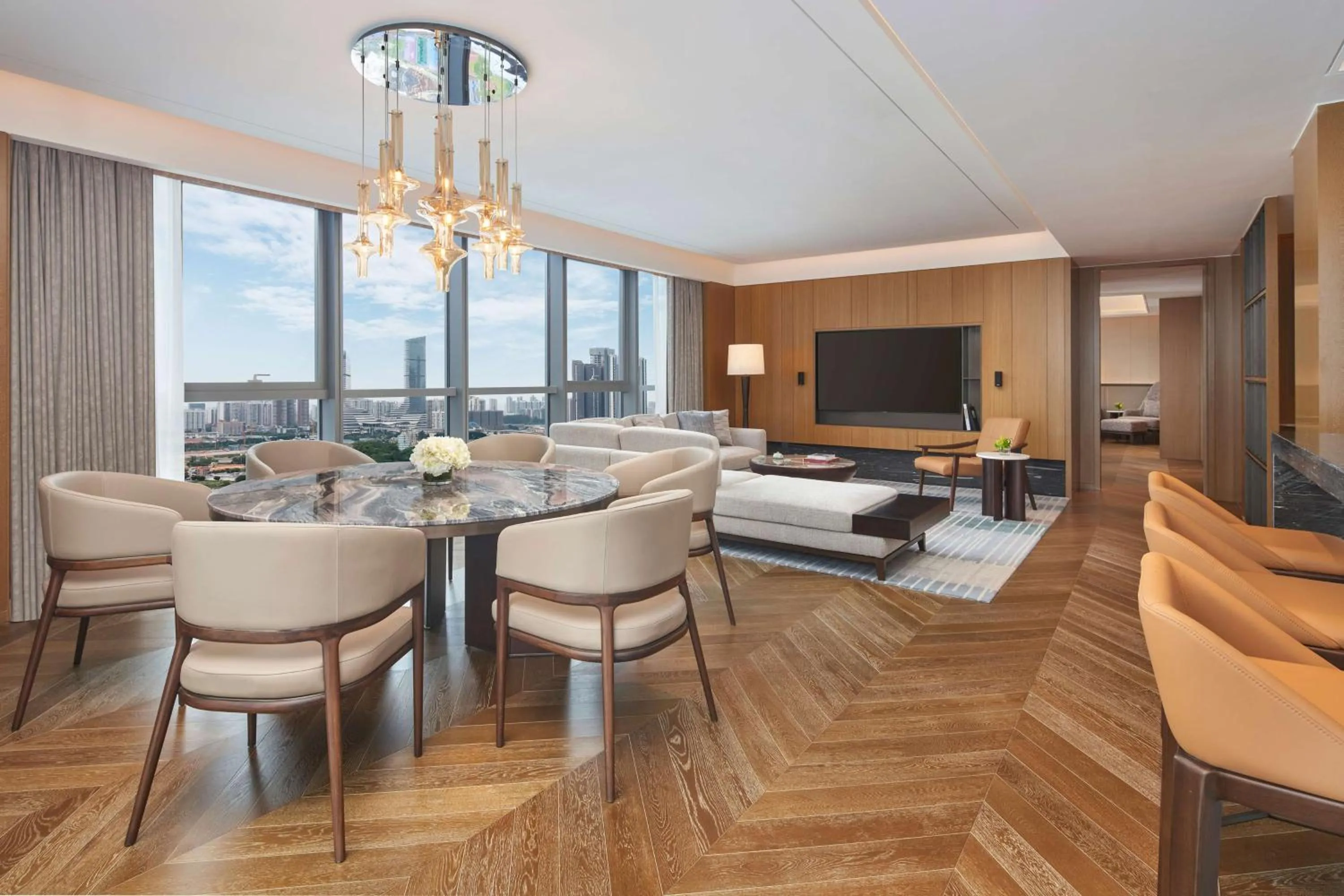 Photo of the whole room, Bed in Hyatt Regency Guangzhou Zengcheng