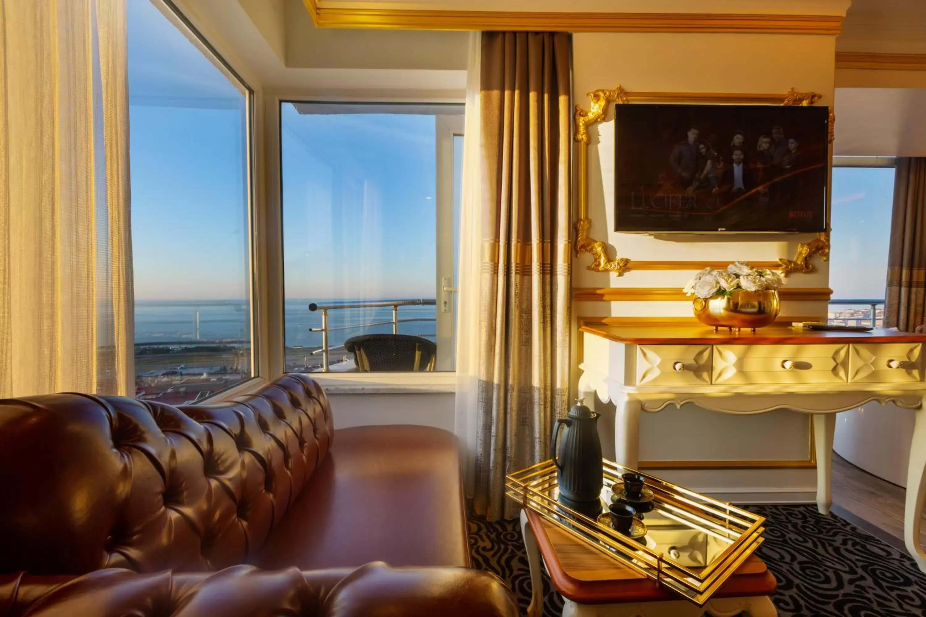 Queen Suite with Hot Tub and Sea View in Andalouse Otel Queen Suite with Hot Tub and Sea View in Andalouse Otel