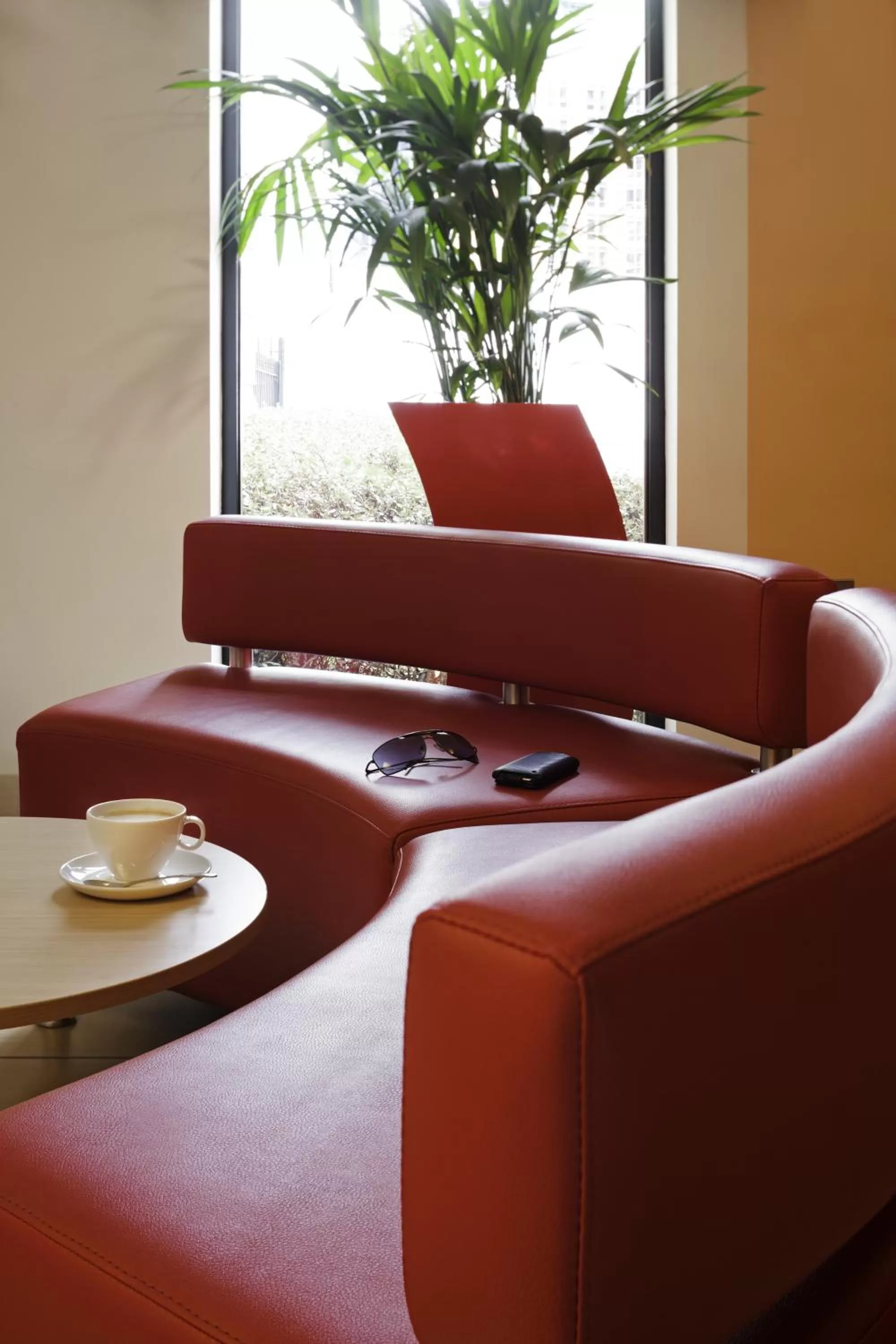 Restaurant/places to eat in ibis London Docklands Canary Wharf