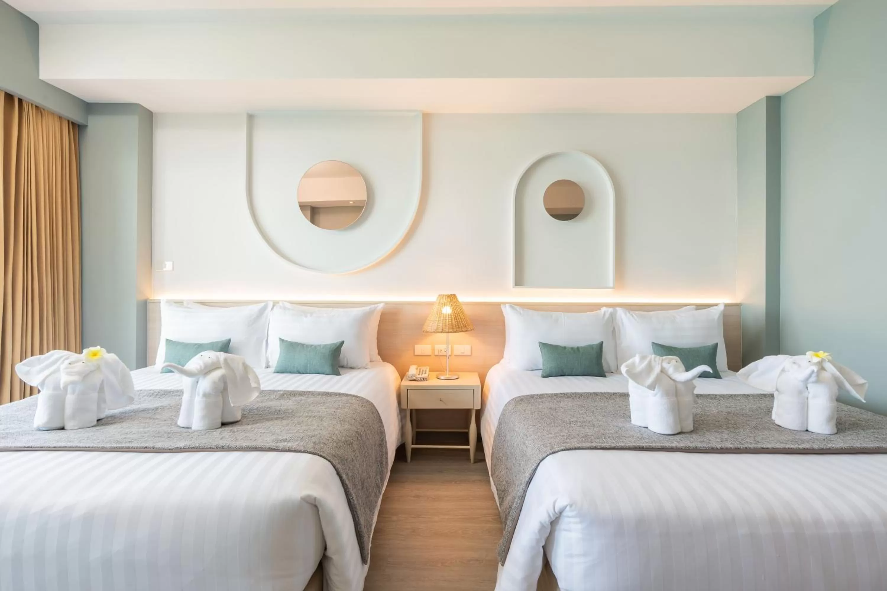 Bed in Cosy Beach Hotel - SHA Extra Plus