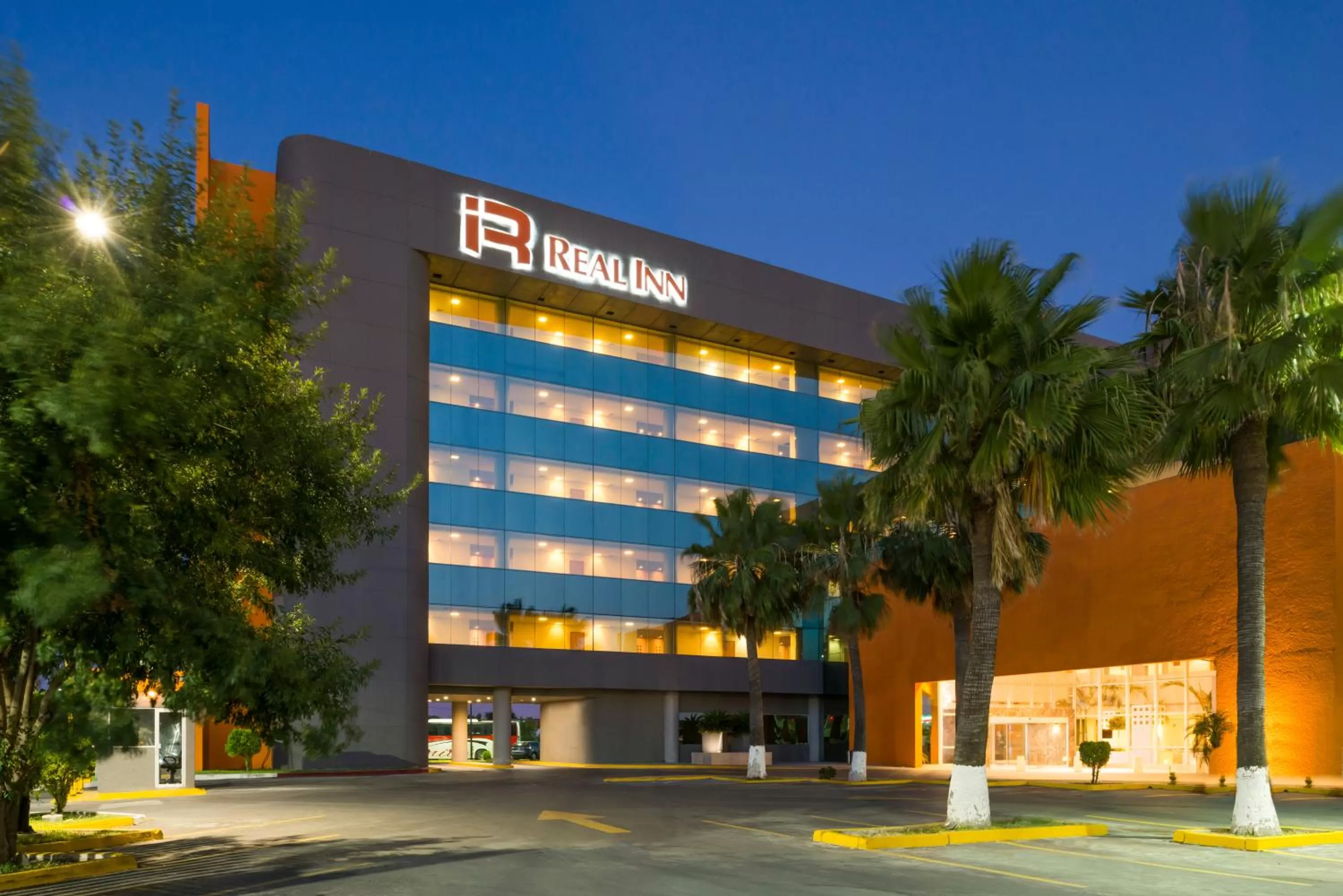 Property building in Real Inn Nuevo Laredo