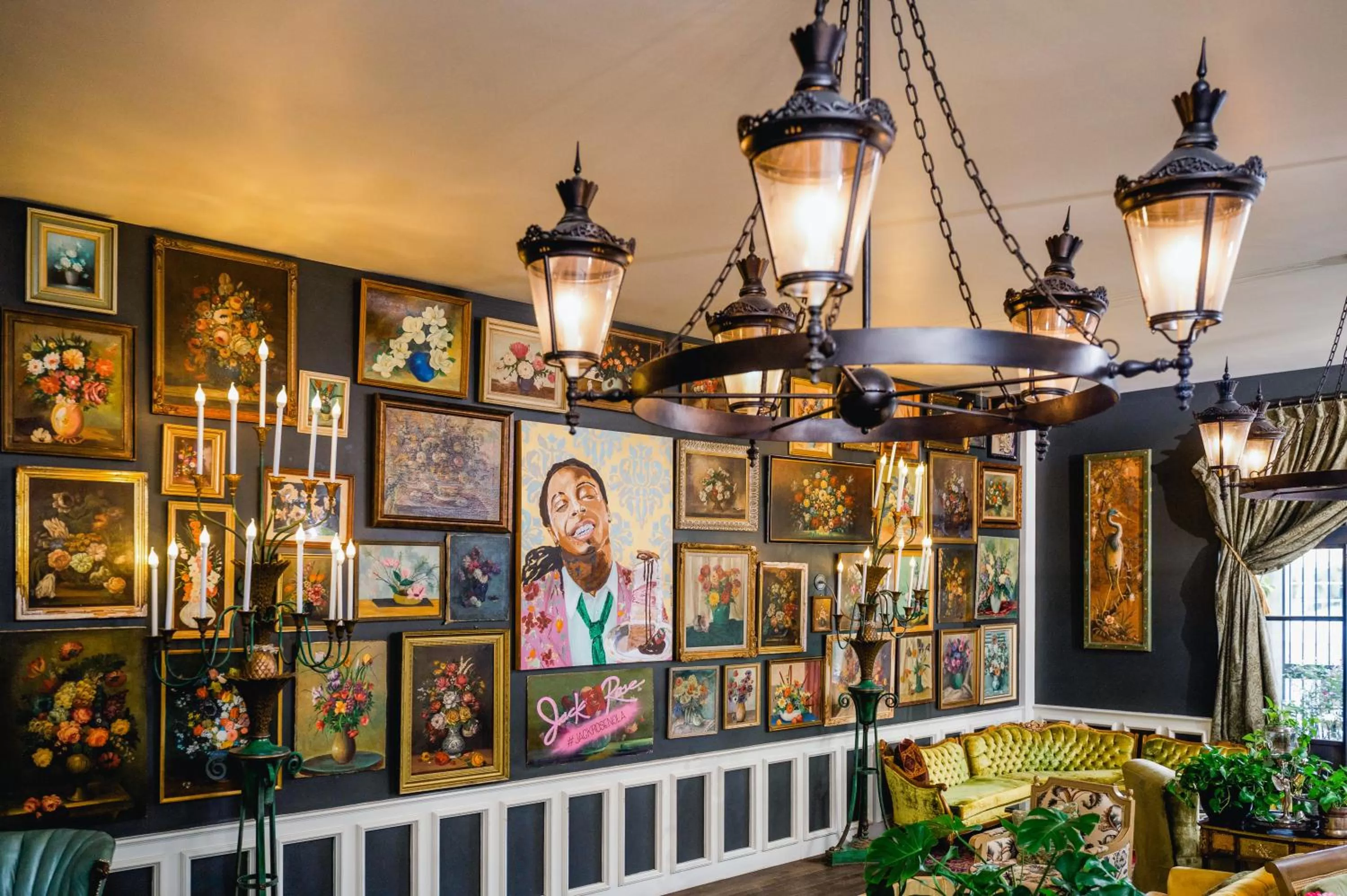 Restaurant/places to eat in The Pontchartrain Hotel