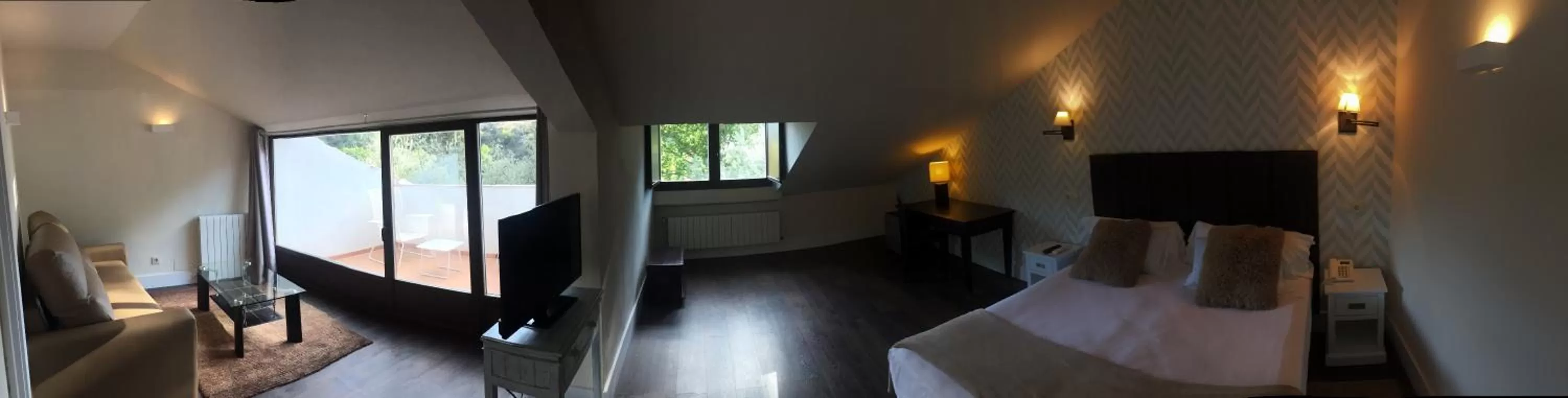 Bed in Hotel Resort Cueva del Fraile