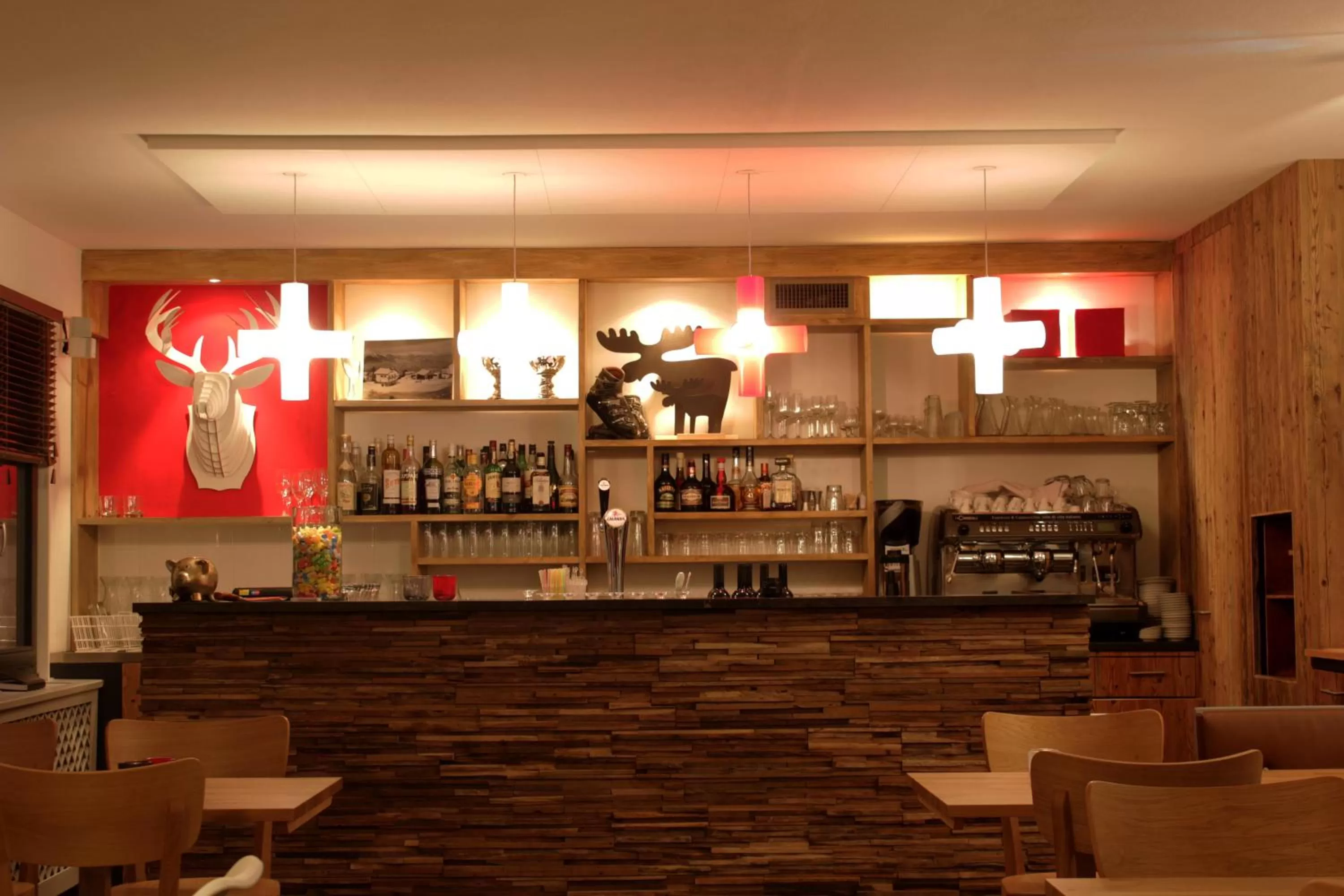 Restaurant/places to eat in Hotel Les Etagnes