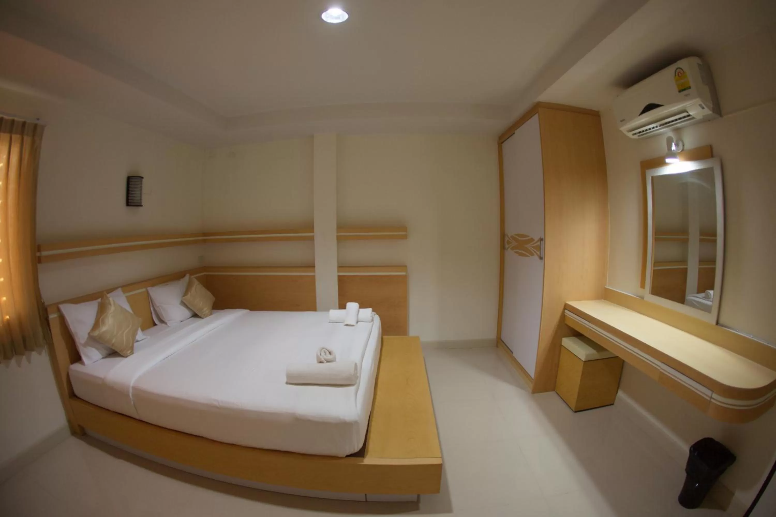 Bed in Baan Sanpoom