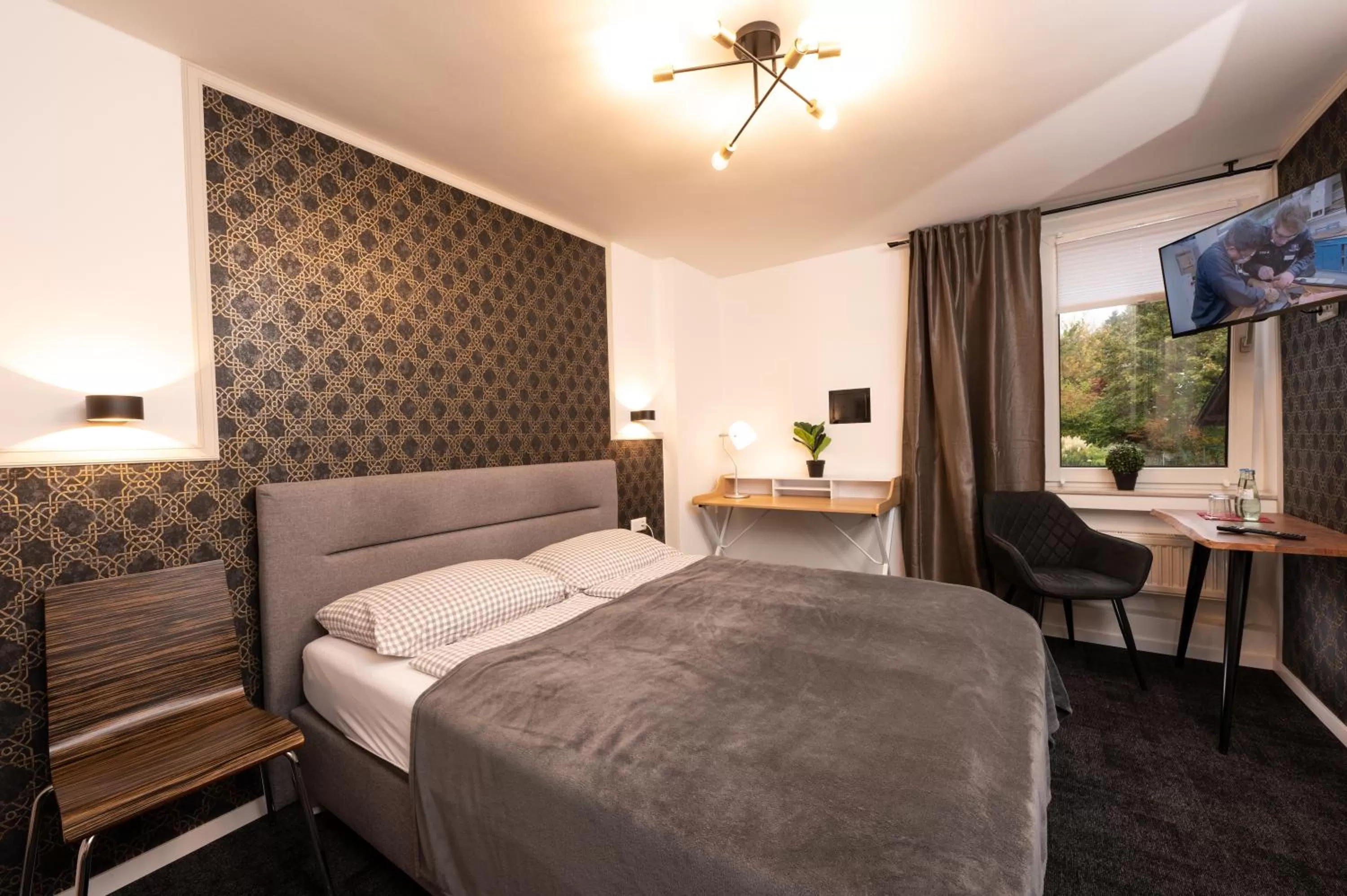 Bed in Hotel Burgblick