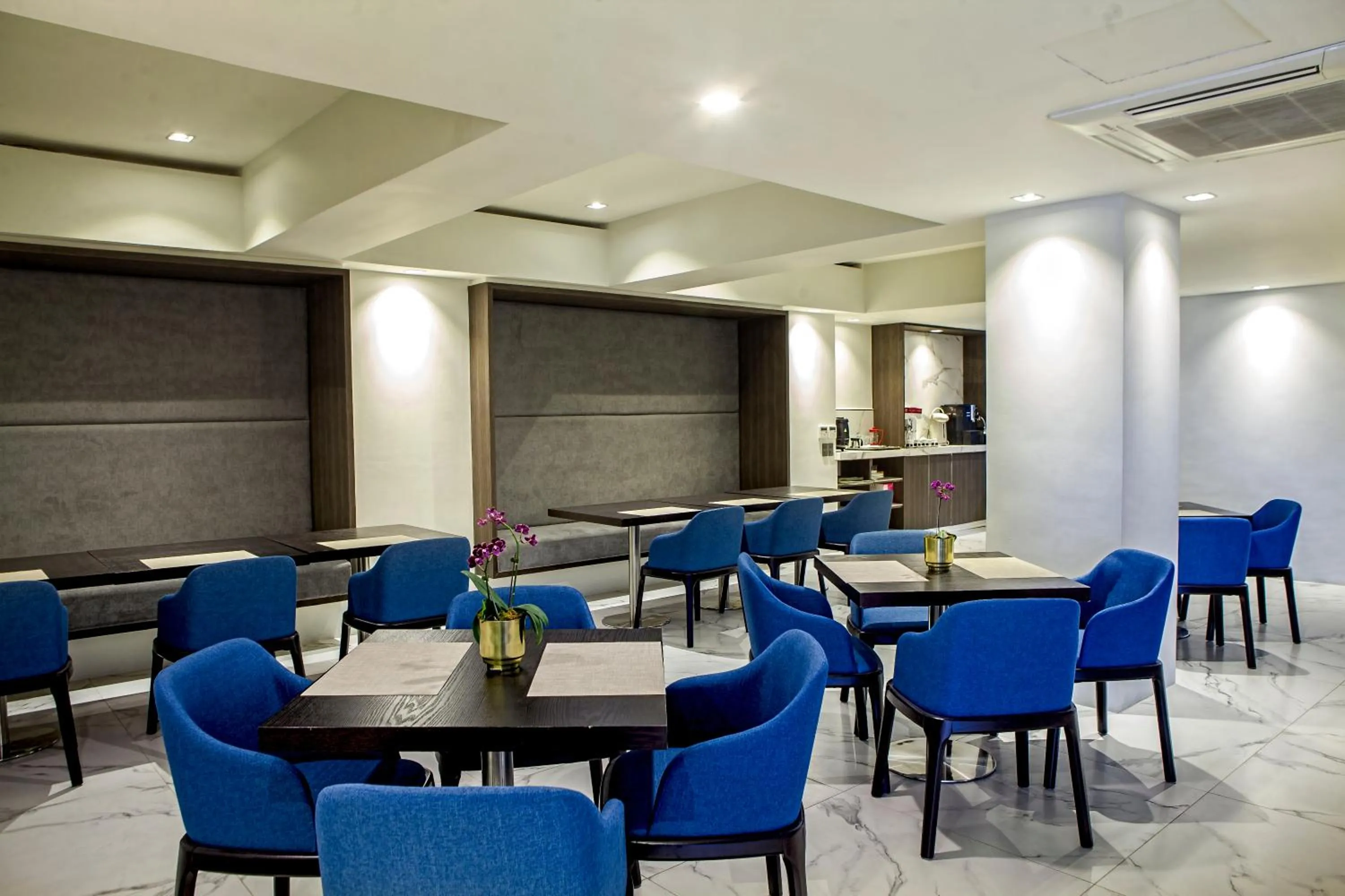 Restaurant/places to eat in Ramada Encore by Wyndham Makati