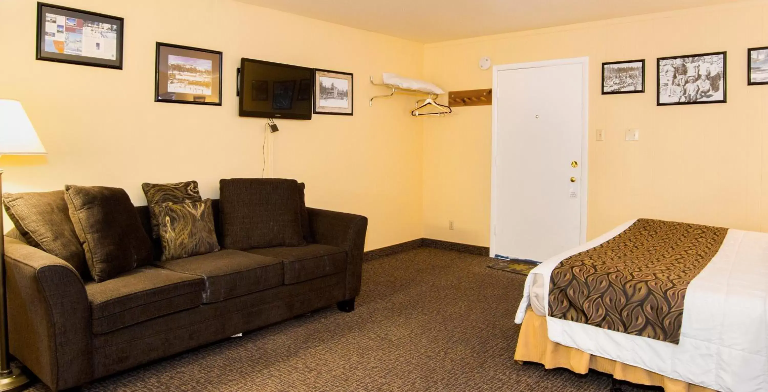 Studio King Room in Holiday Haus Studio King Room in Holiday Haus