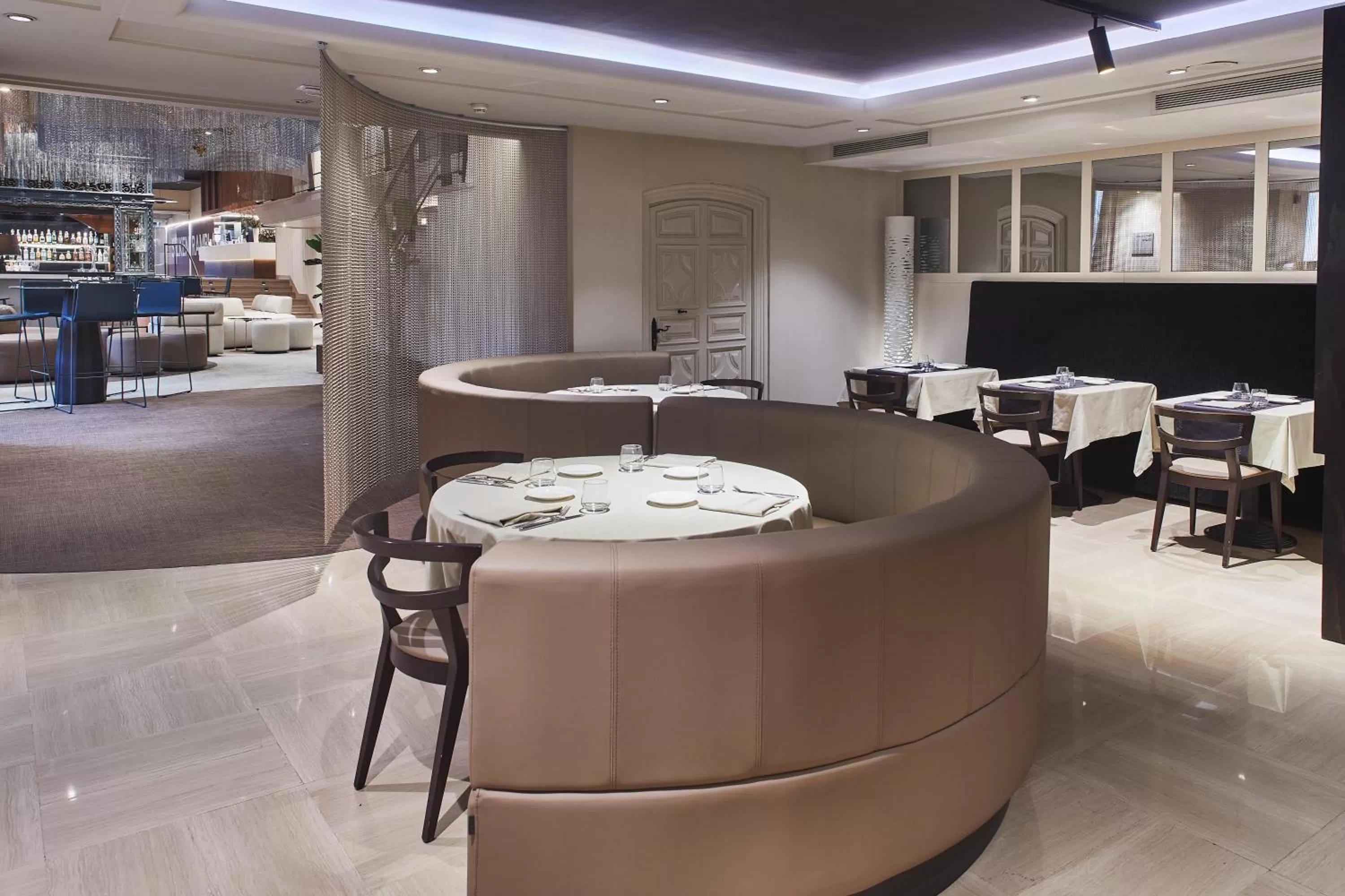 Restaurant/places to eat in Silken Ramblas