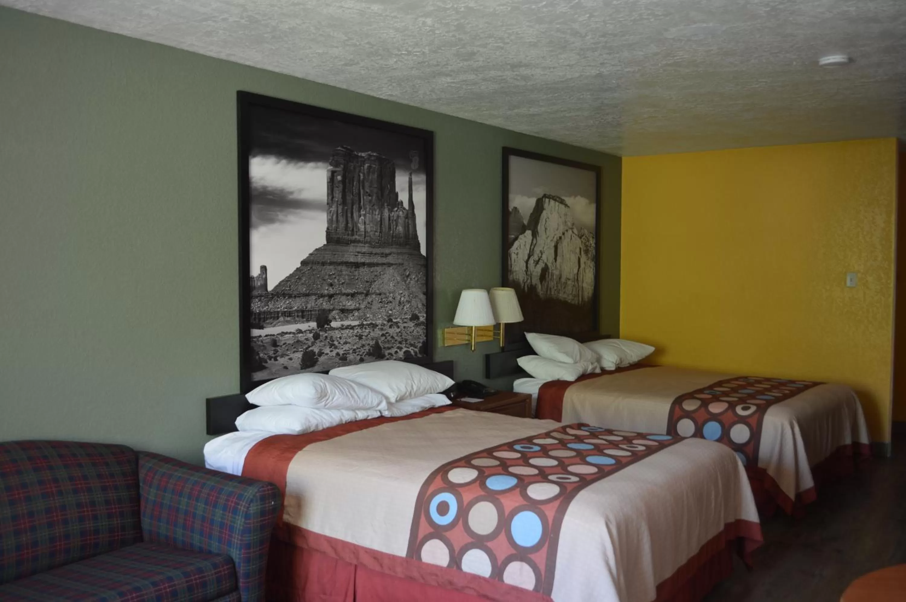 Bed in Super 8 by Wyndham St. George UT