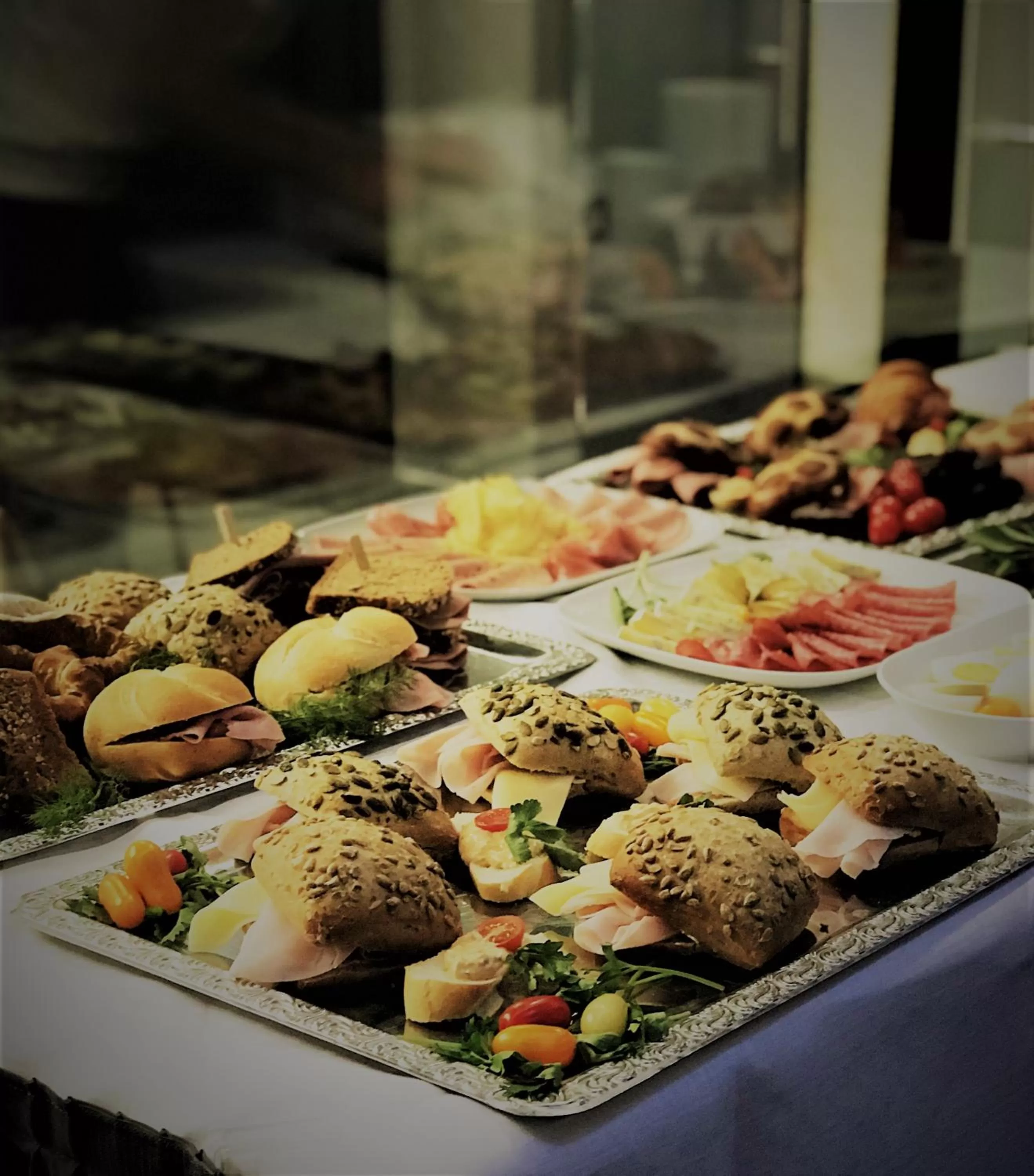 Breakfast in Hotel Royal