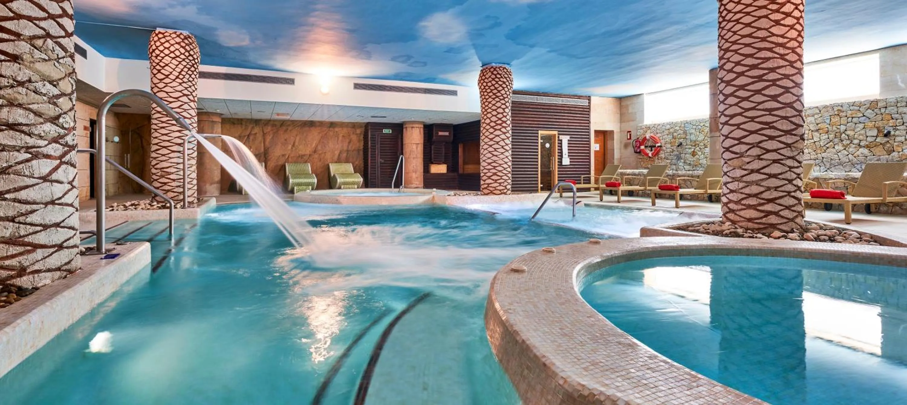 Spa and wellness centre/facilities in Hotel & Spa S'Entrador Playa