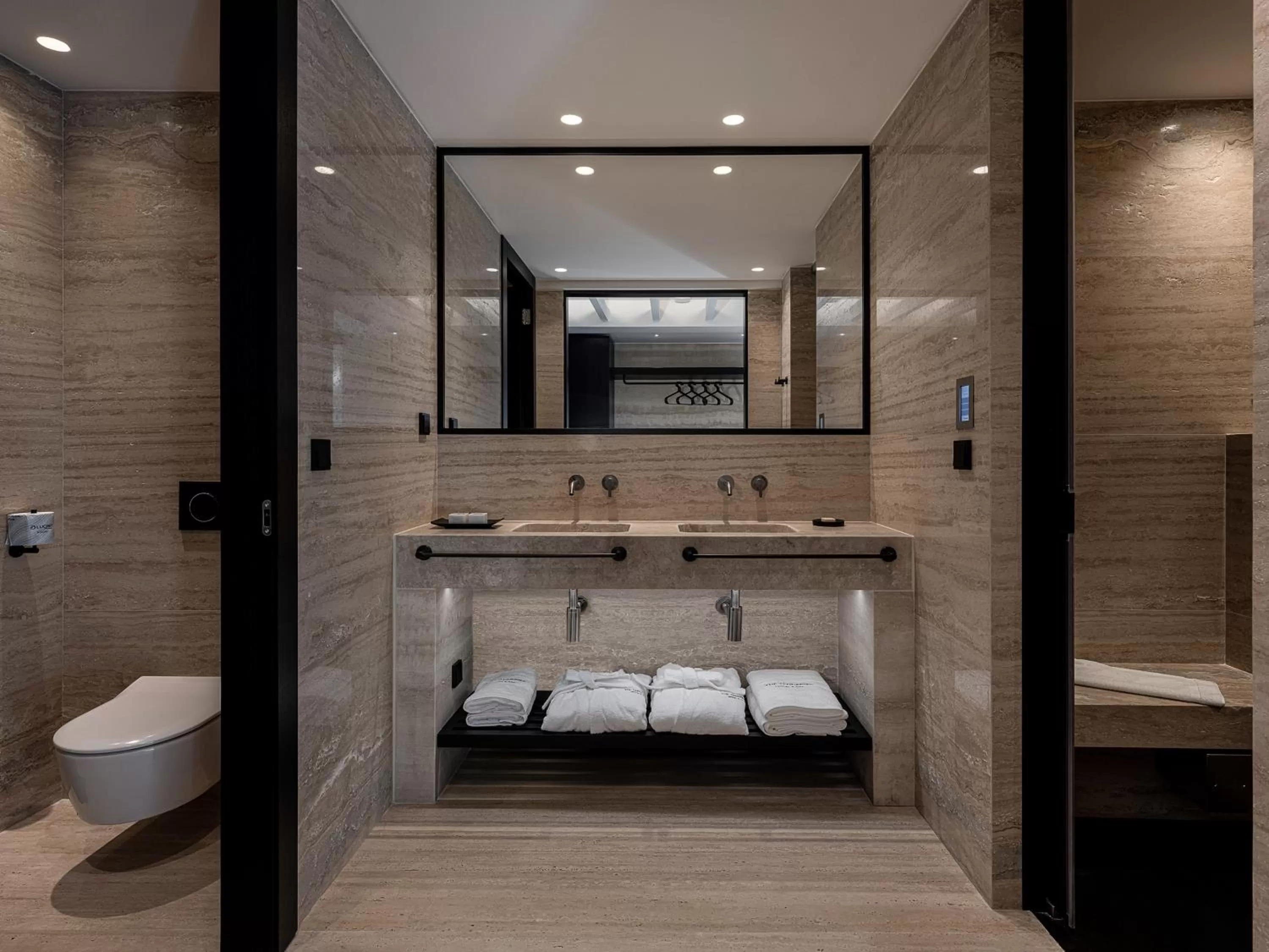 Shower in The Tanneries Hotel & Spa - a Member of Design Hotels