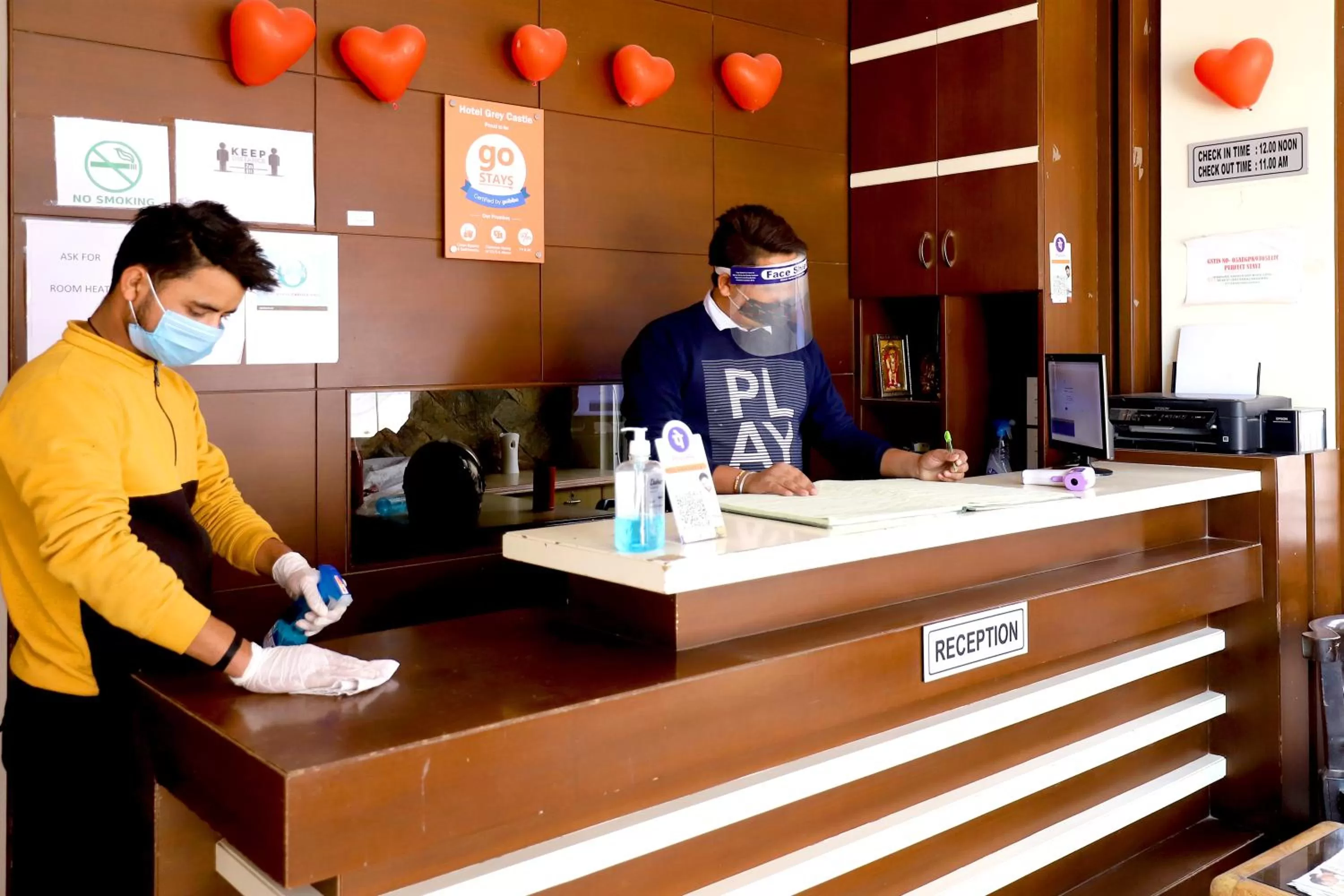 Property building, Lobby/Reception in Grey Castle - Hotel Near Haridwar Railway station