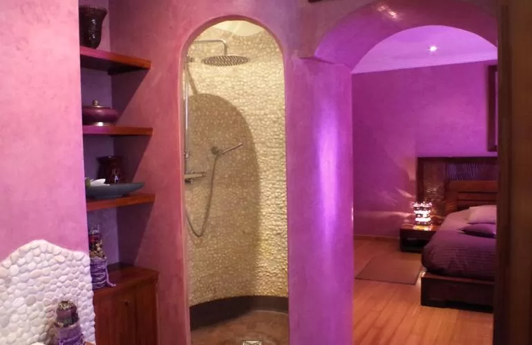 Photo of the whole room, Bathroom in B&B Val D'azur