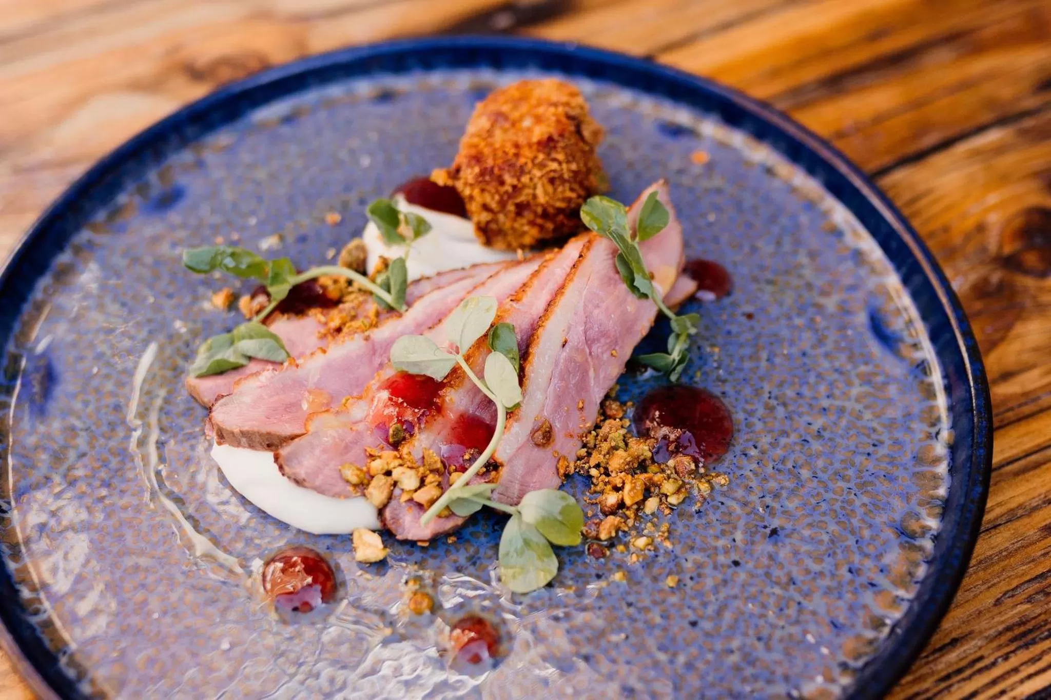 Food and drinks in The Cricketers Arms