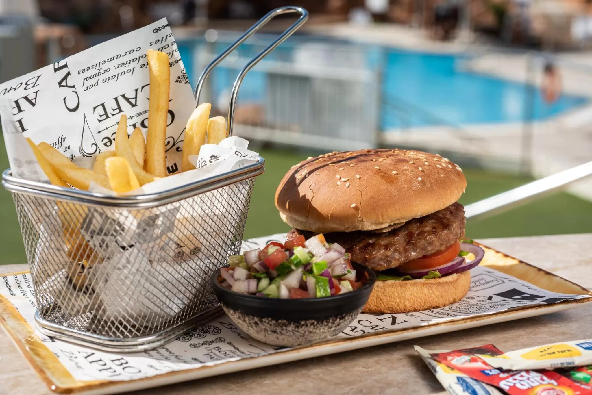 Food and drinks in Vert Hotel Eilat by AFI Hotels