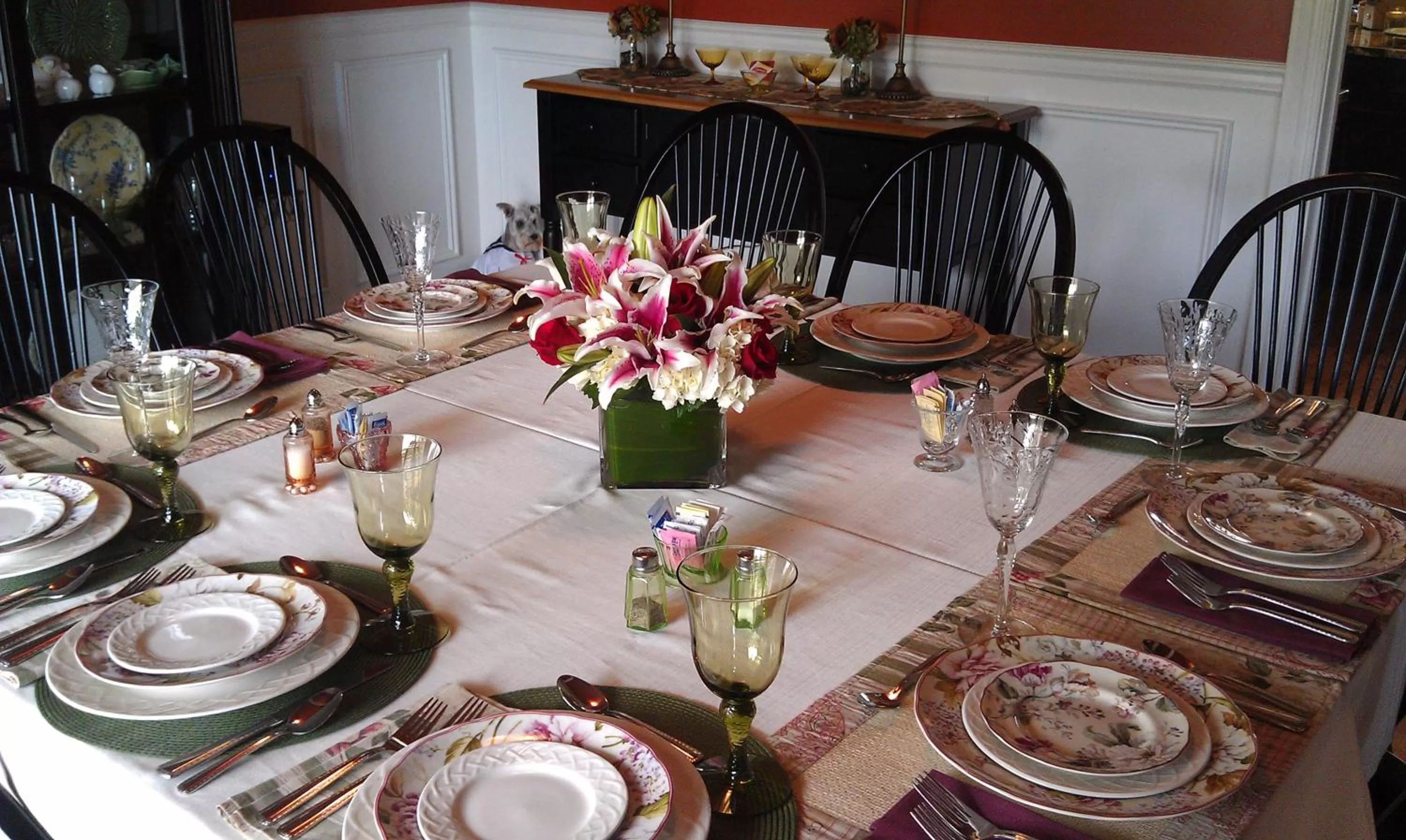 Dining area in Pillow and Paddock B&B