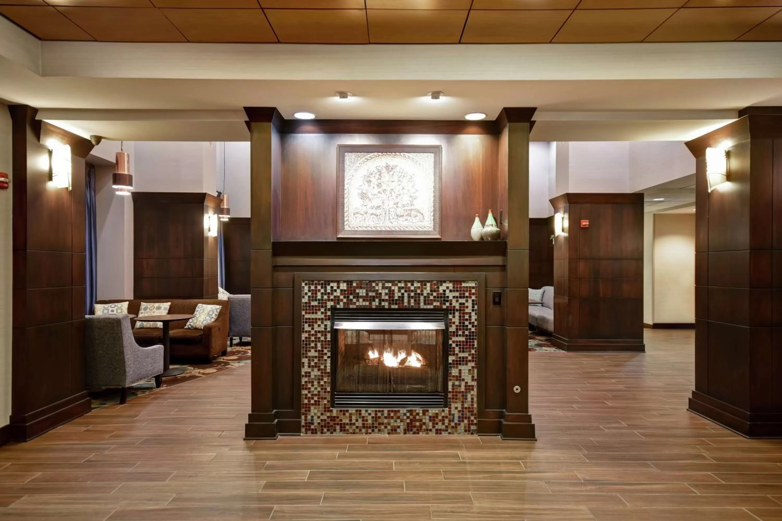 Lobby or reception in Hampton Inn & Suites Detroit-Canton