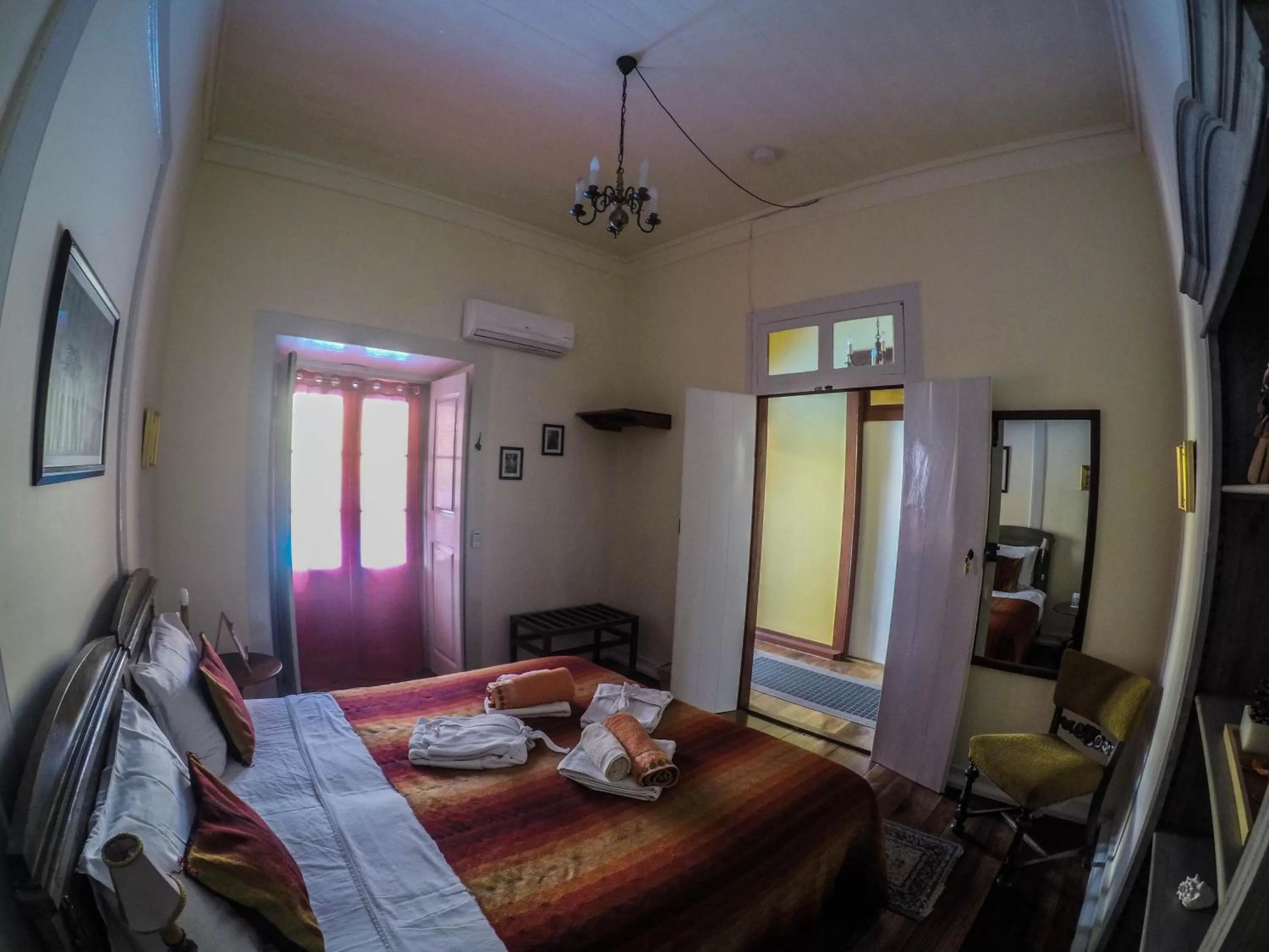 Photo of the whole room, Bed in The Colonial Guest House