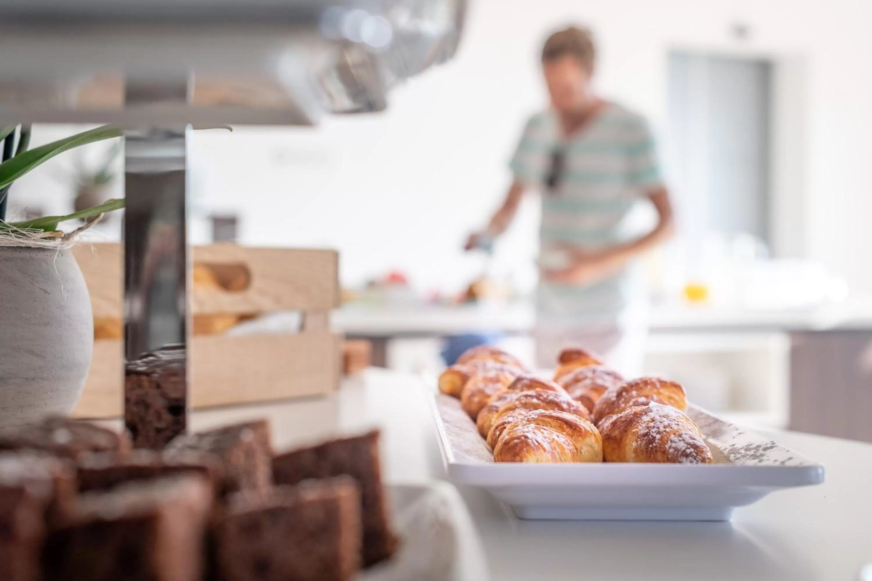 Buffet breakfast in Residence Garni Hotel Vineus