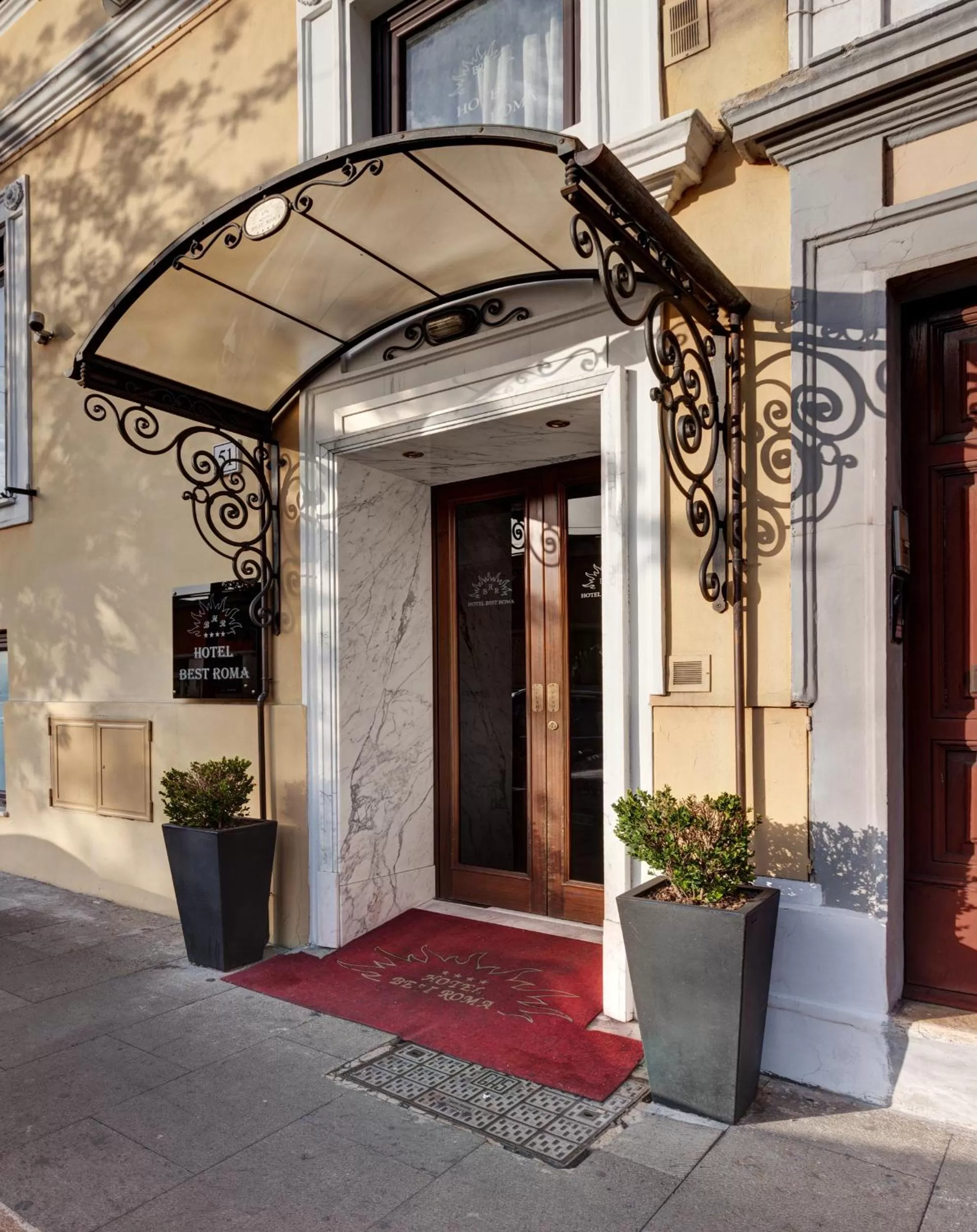 Facade/entrance in Hotel Best Roma