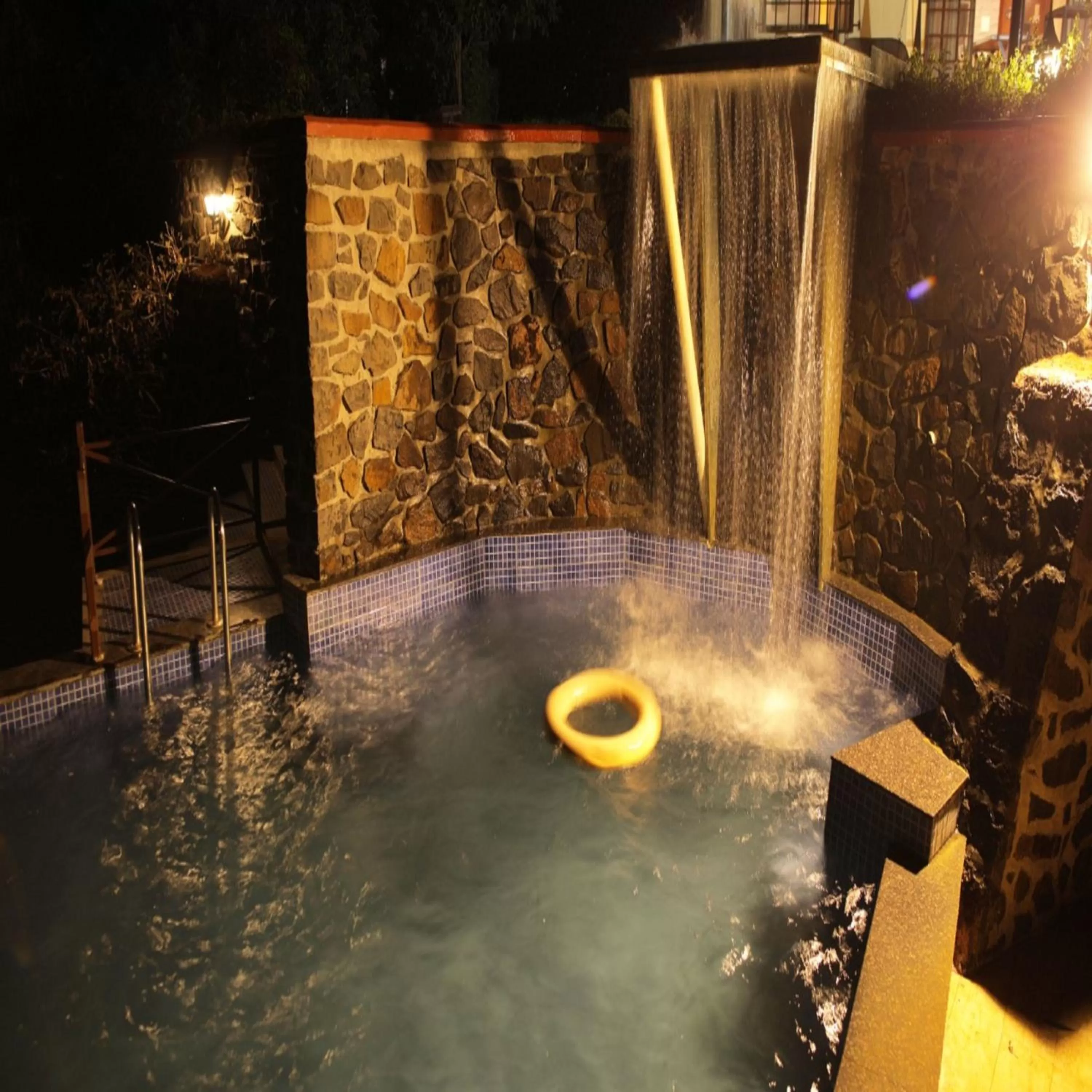 Swimming pool in Jayshin Lake Vaitarna Resort - Igatpuri