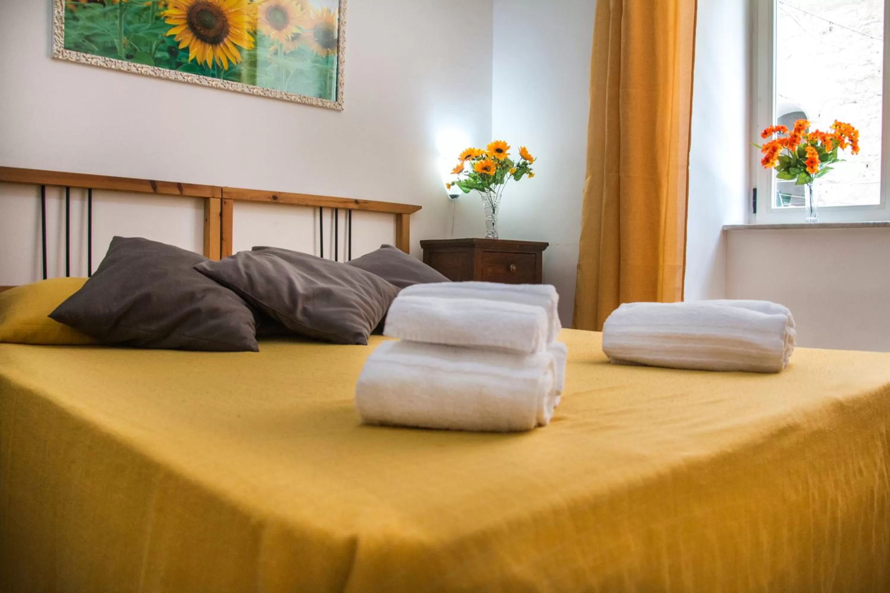 Bedroom, Bed in B&B Carbonara Napoli