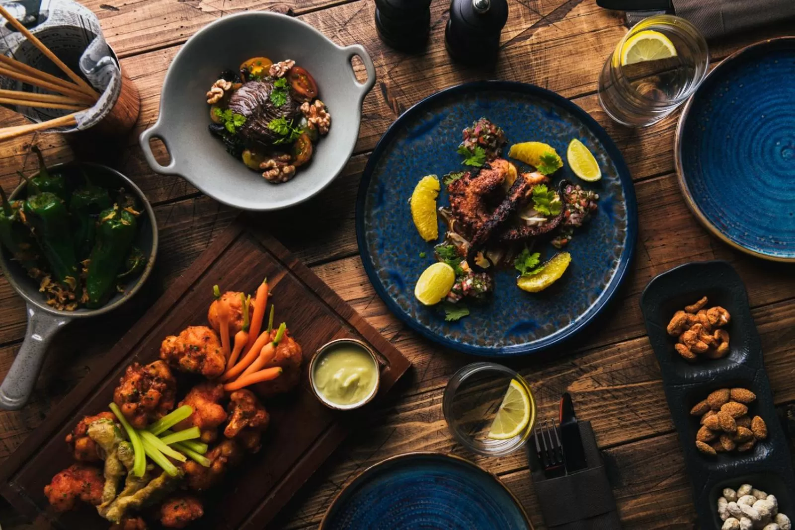 Restaurant/places to eat in FIVE Jumeirah Village