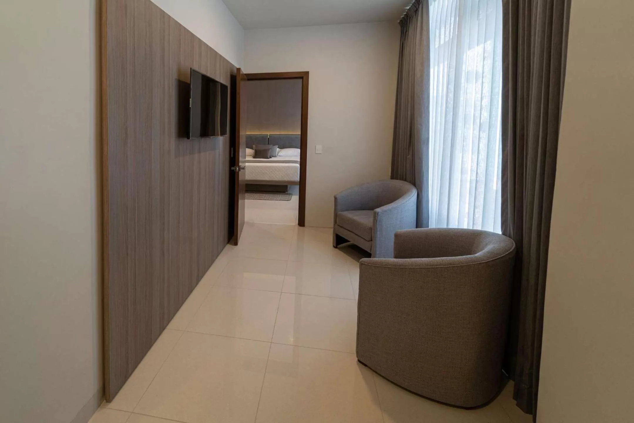 Communal lounge/ TV room in Sara N Hotel & Spa