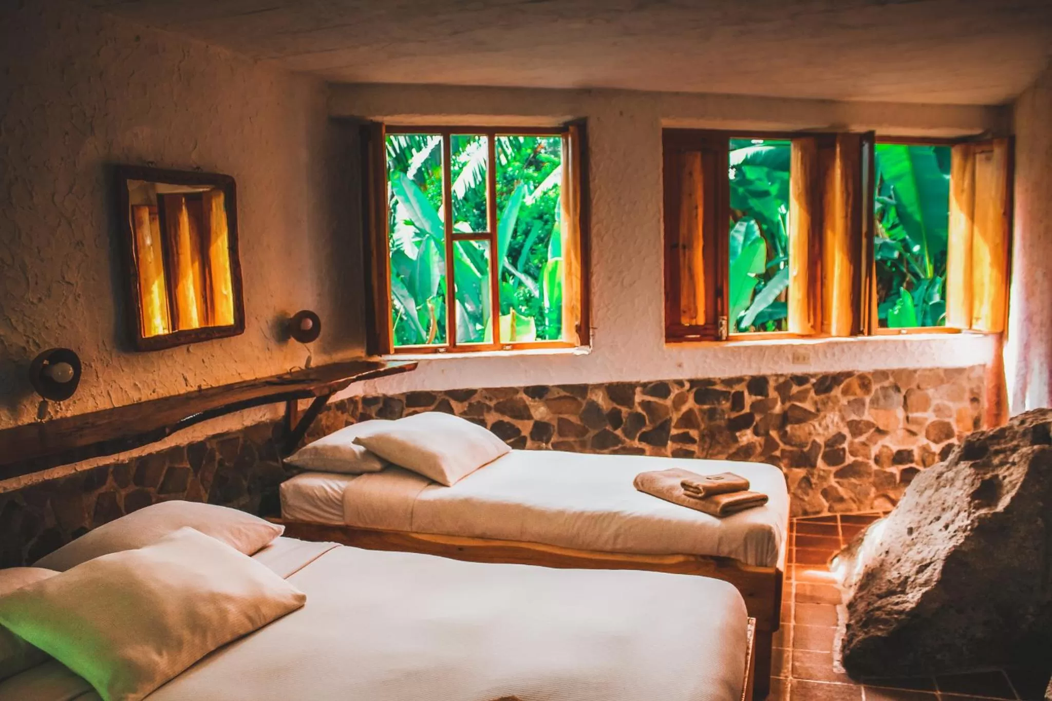 Bed in Lush Atitlán