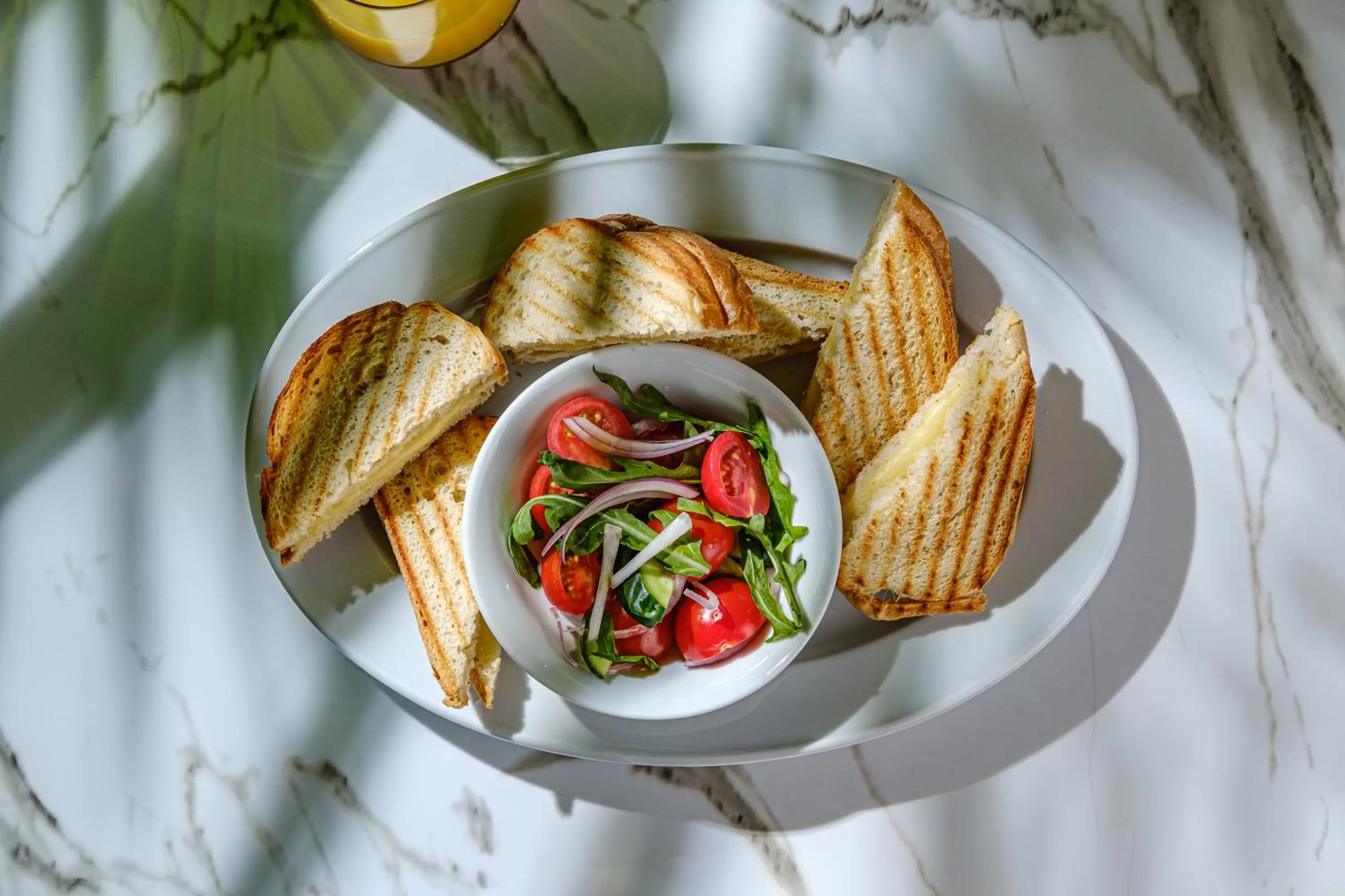 Restaurant/places to eat in King Solomon Batumi Hotel