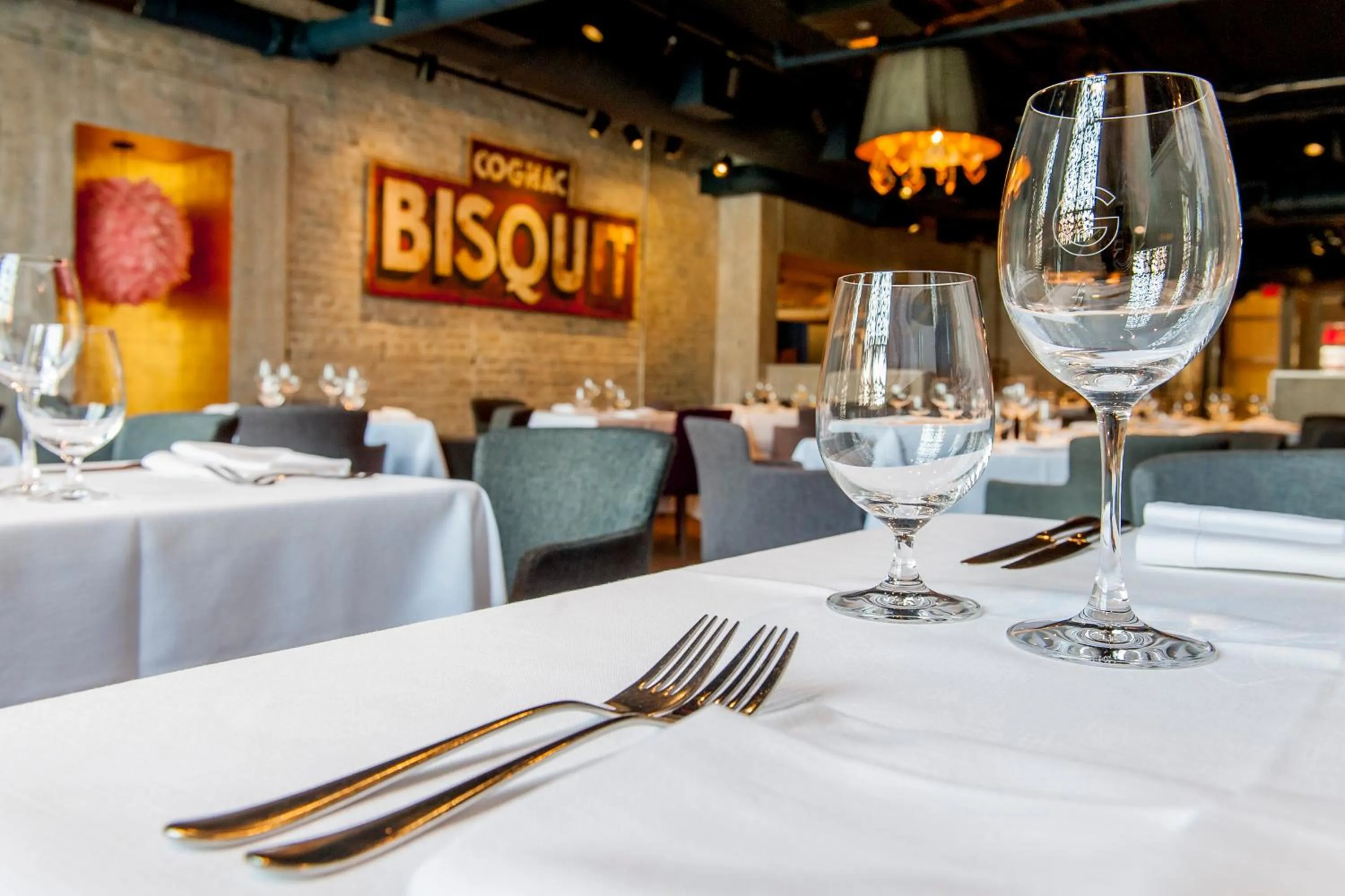 Restaurant/places to eat in The Ivy at Verity