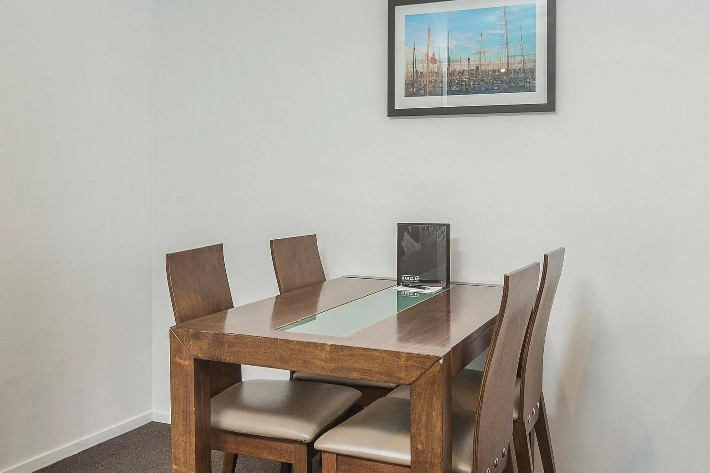 Dining area in Barclay Suites