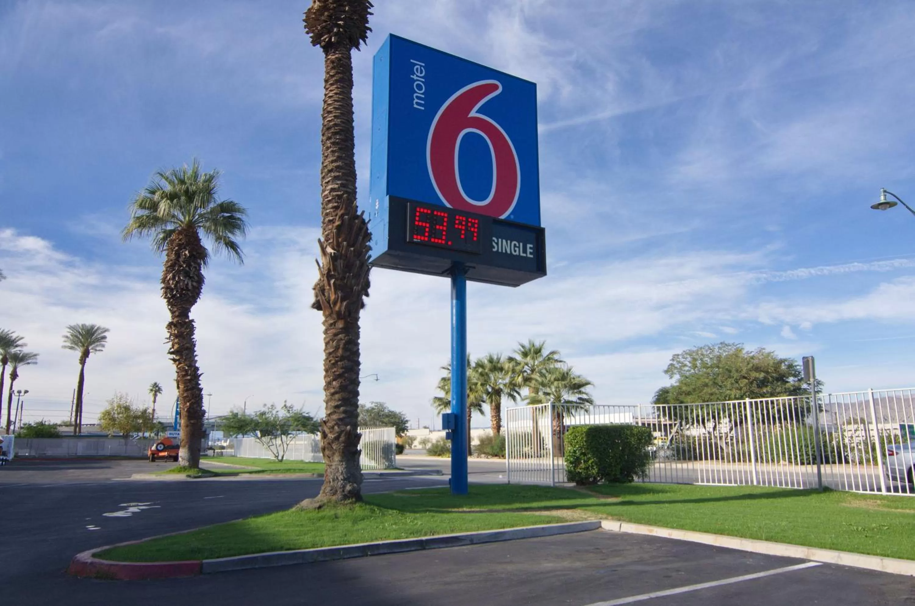Property building in Motel 6-Indio, CA - Palm Springs