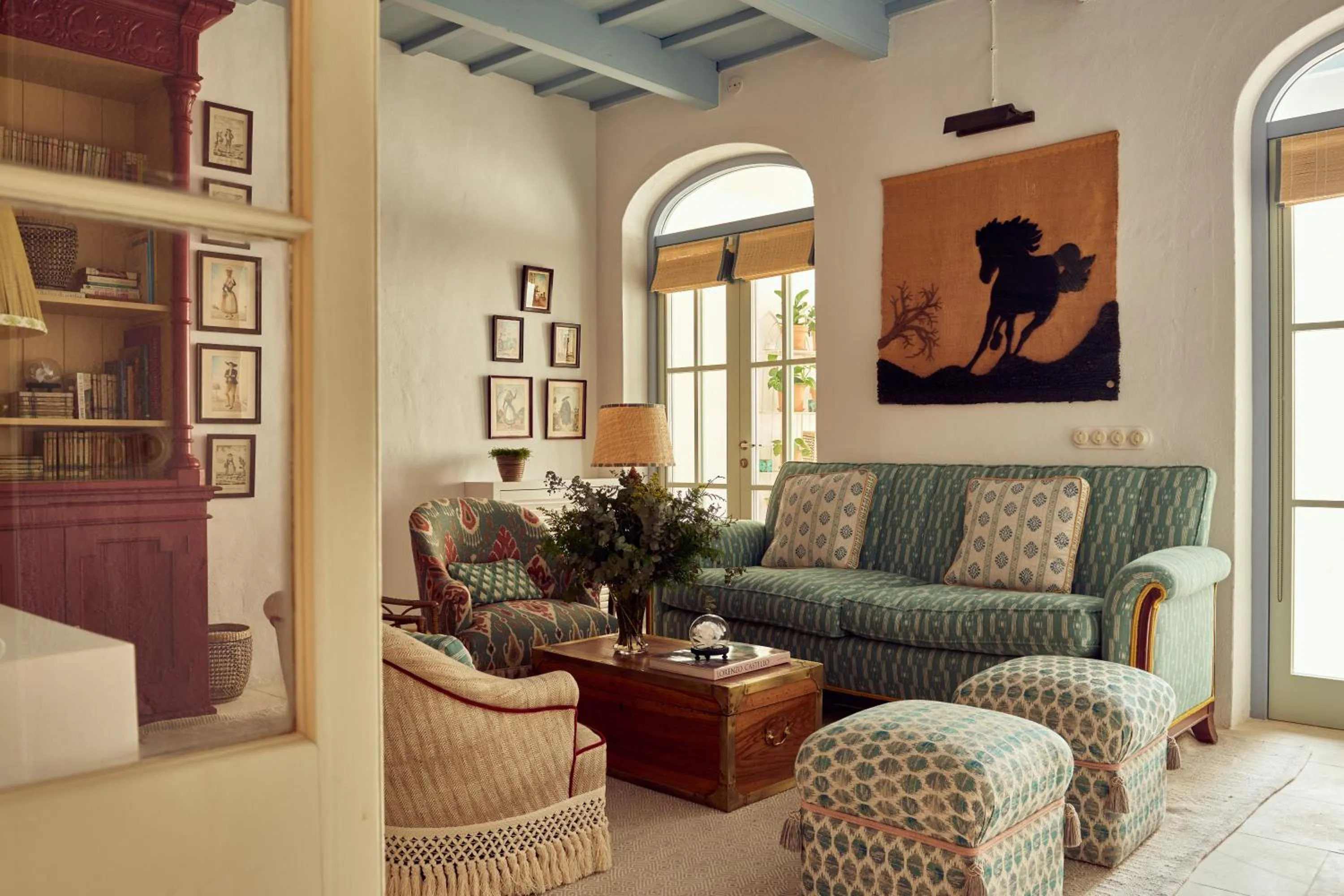 Living room in Cristine Bedfor Mahon Boutique Hotel