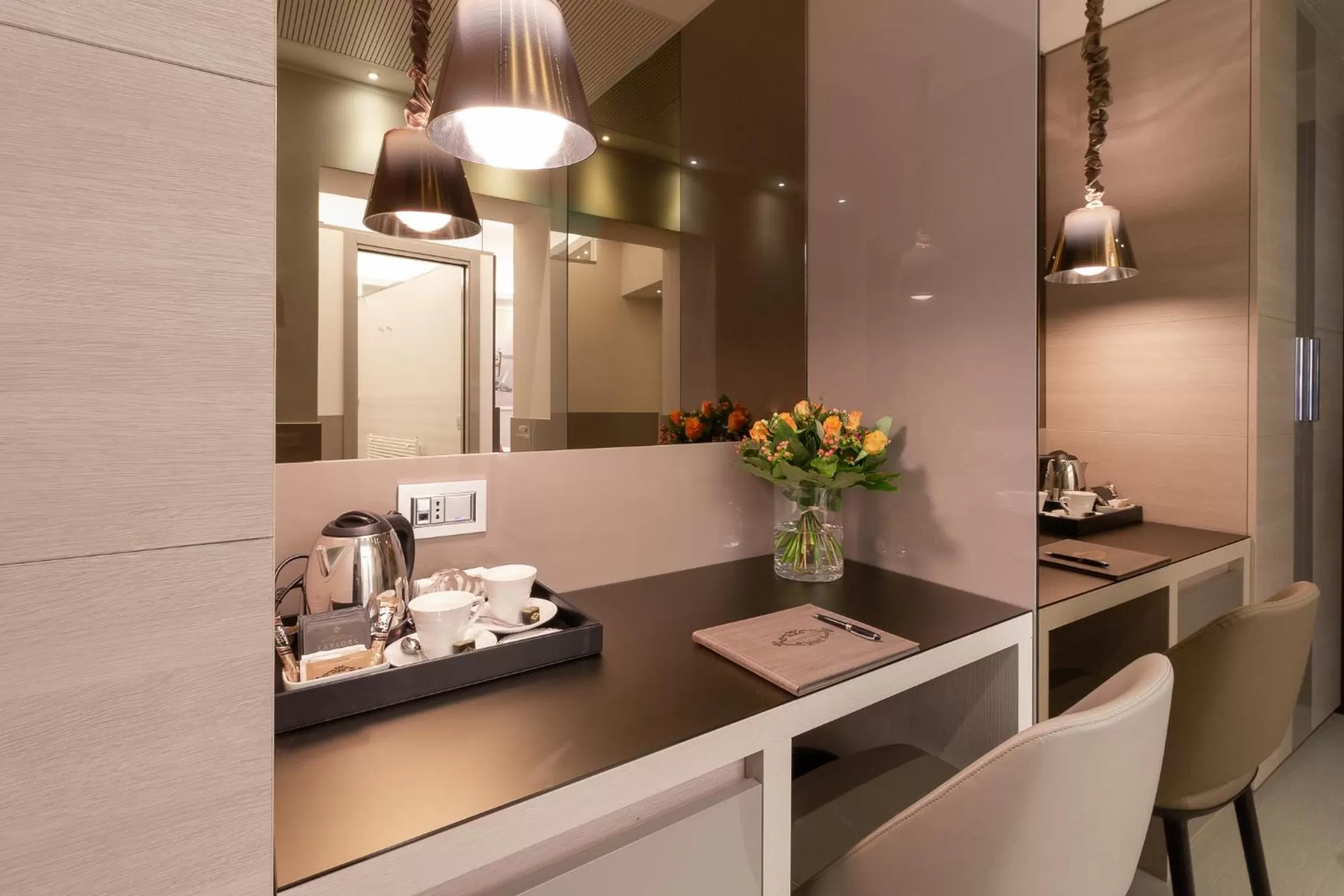 Coffee/tea facilities in Harry's Bar Trevi Hotel & Restaurant