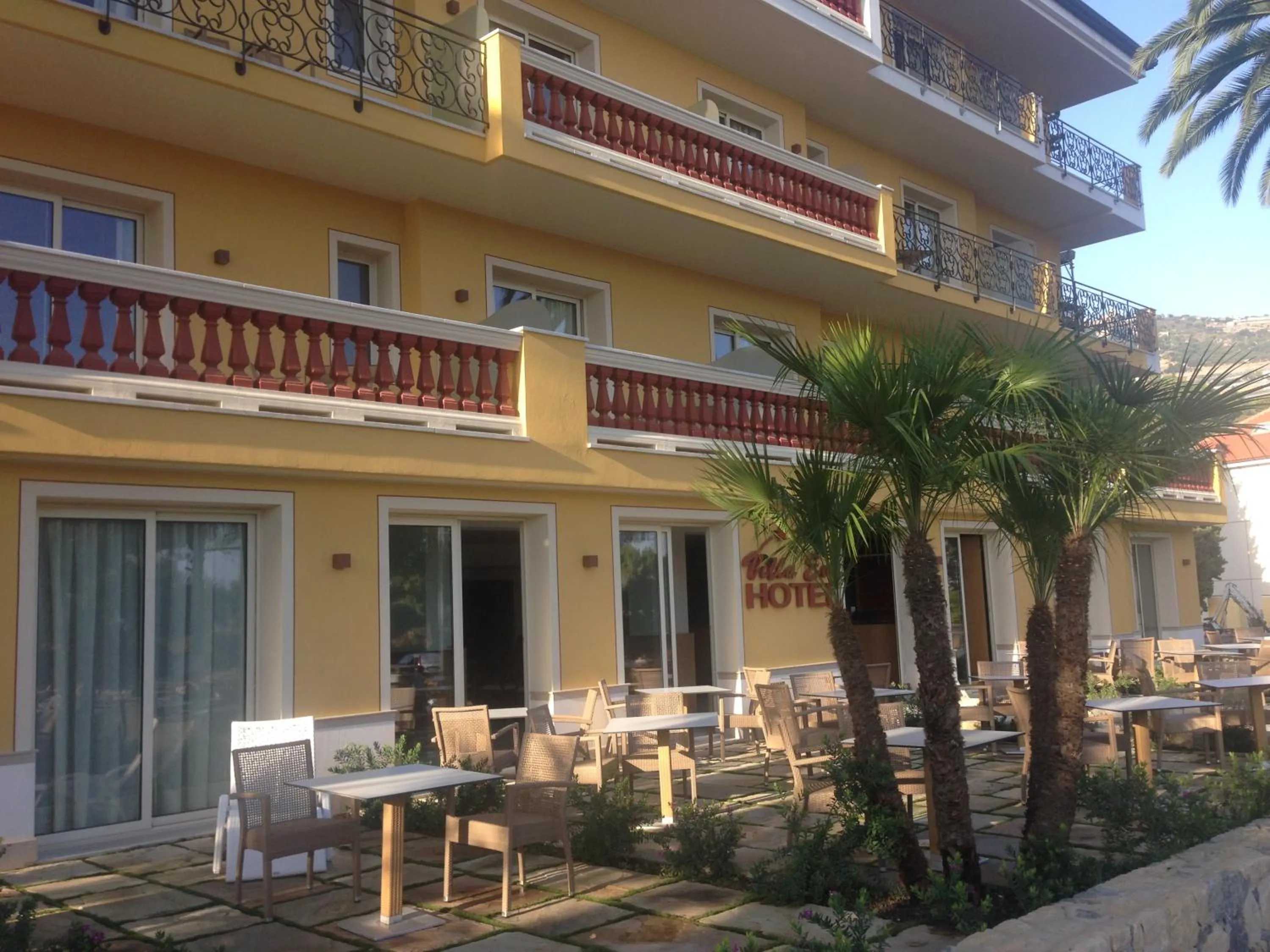 Facade/entrance in Villa Eva Hotel