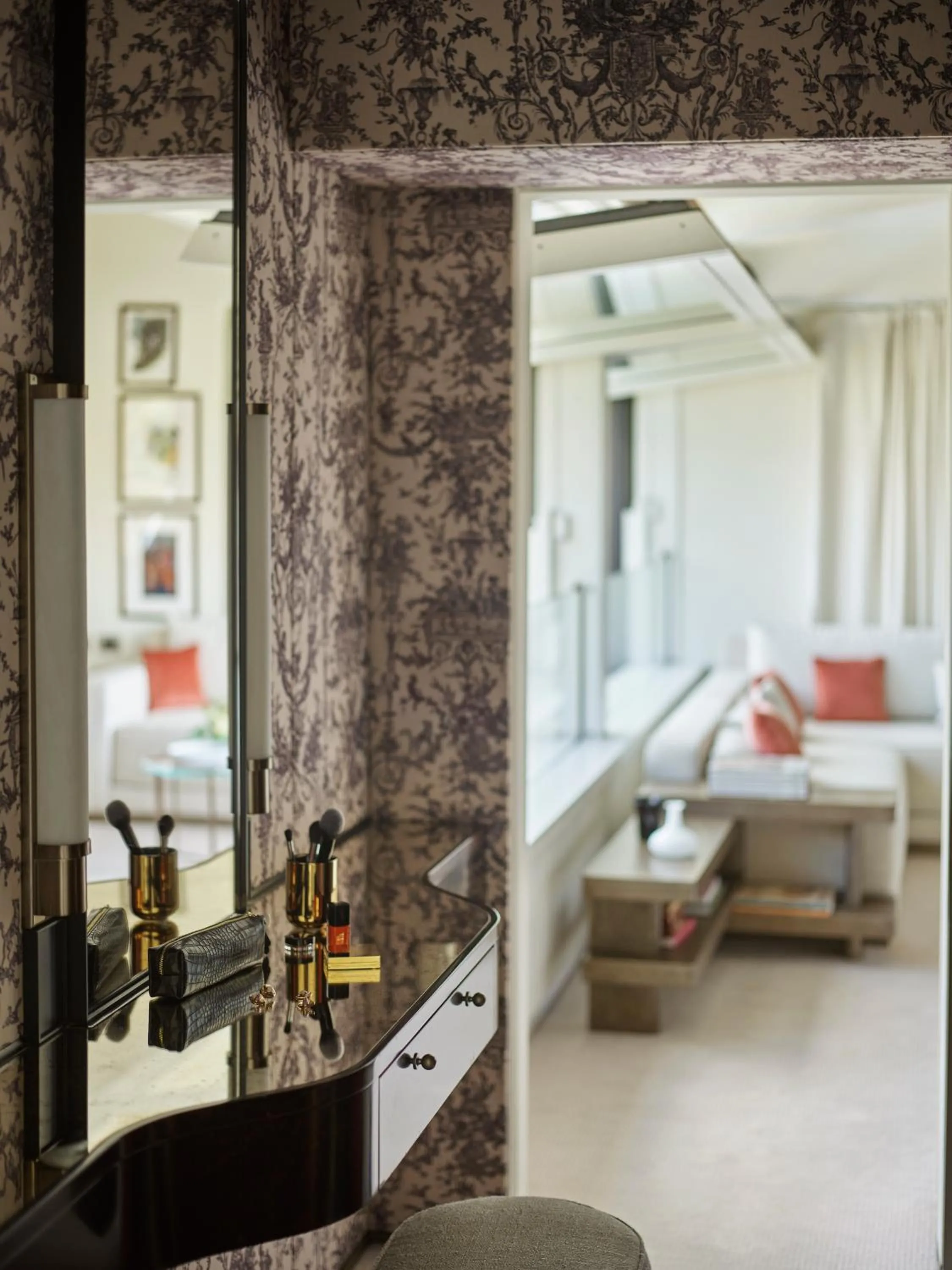 Bedroom, Bed in Hotel Eden - Dorchester Collection