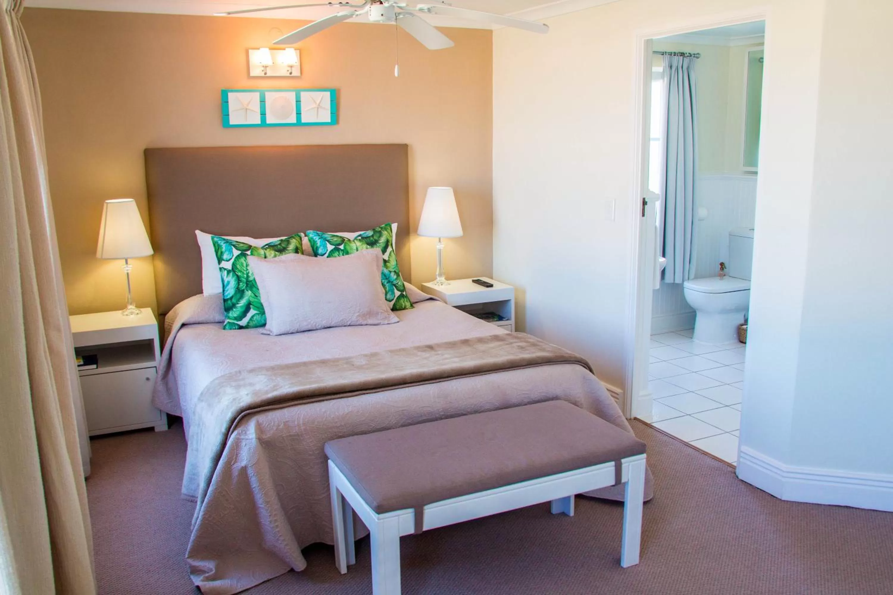 Bed in Milkwood Manor on Sea