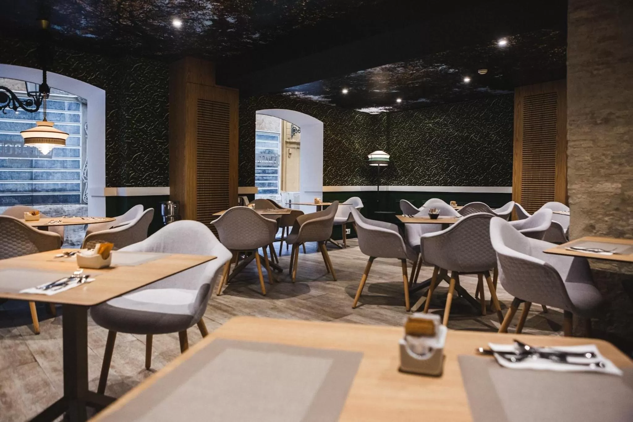 Restaurant/places to eat in SH Ingles Boutique Hotel