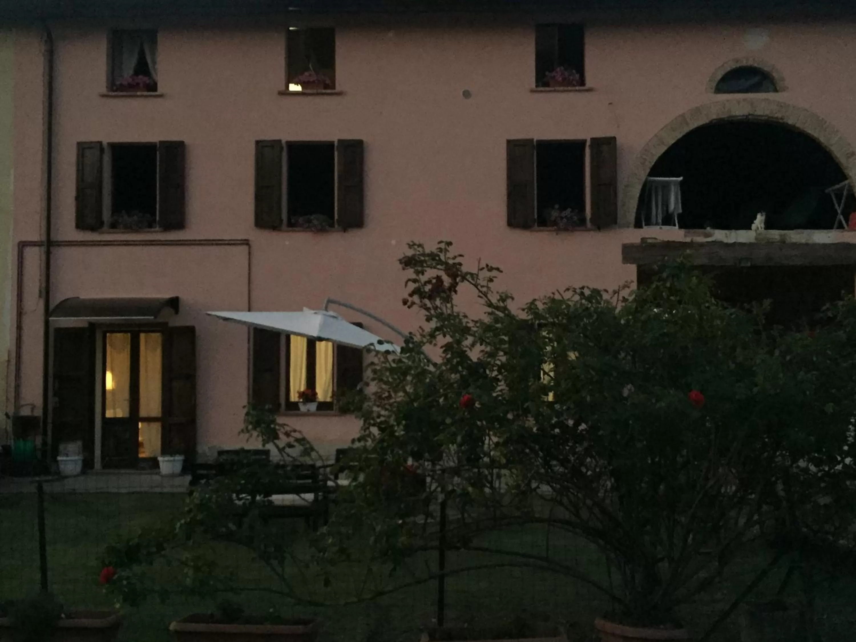 B&B Happiness in the Country