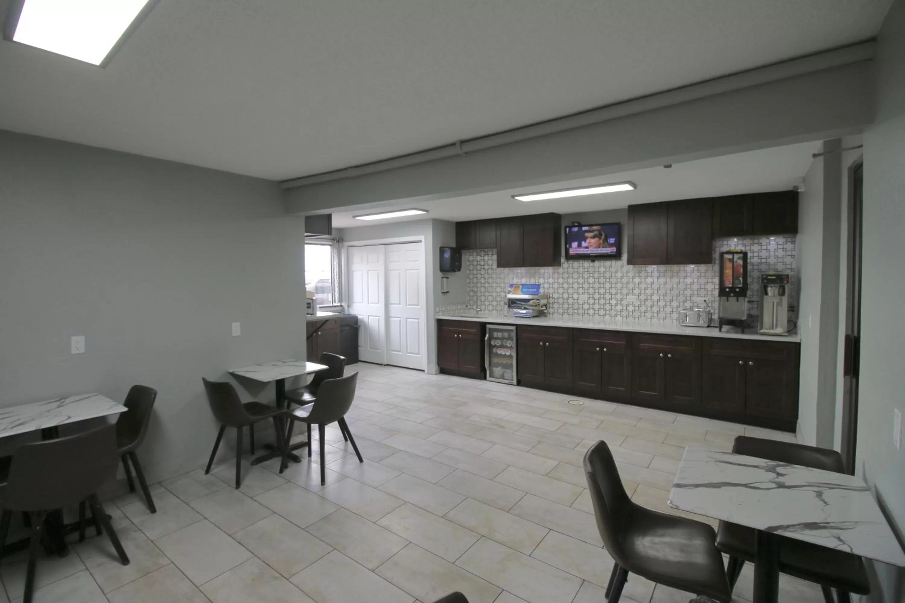 Super 8 by Wyndham Kenosha/Pleasant Prairie