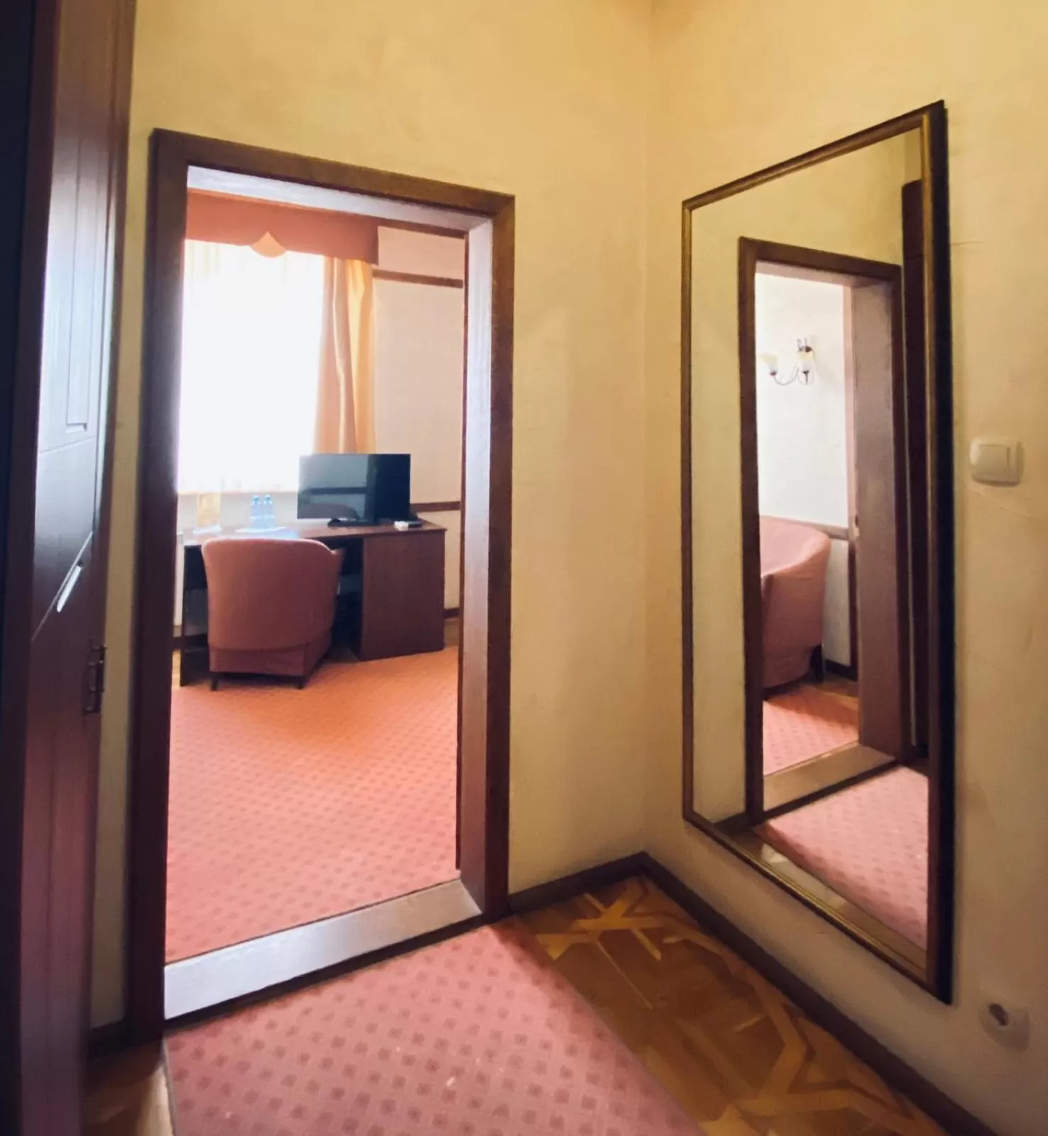 TV and multimedia in Hotel Complex Bahus